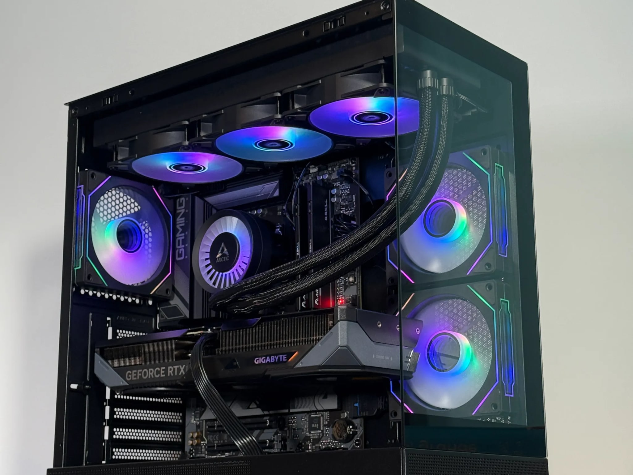 ゲーミングPC/7800X3D RTX5070Ti 48GB NVMe 1TB ゲーミングPC/7800X3D RTX5070Ti 48GB NVMe 1TB Amazon.com: MXZ
