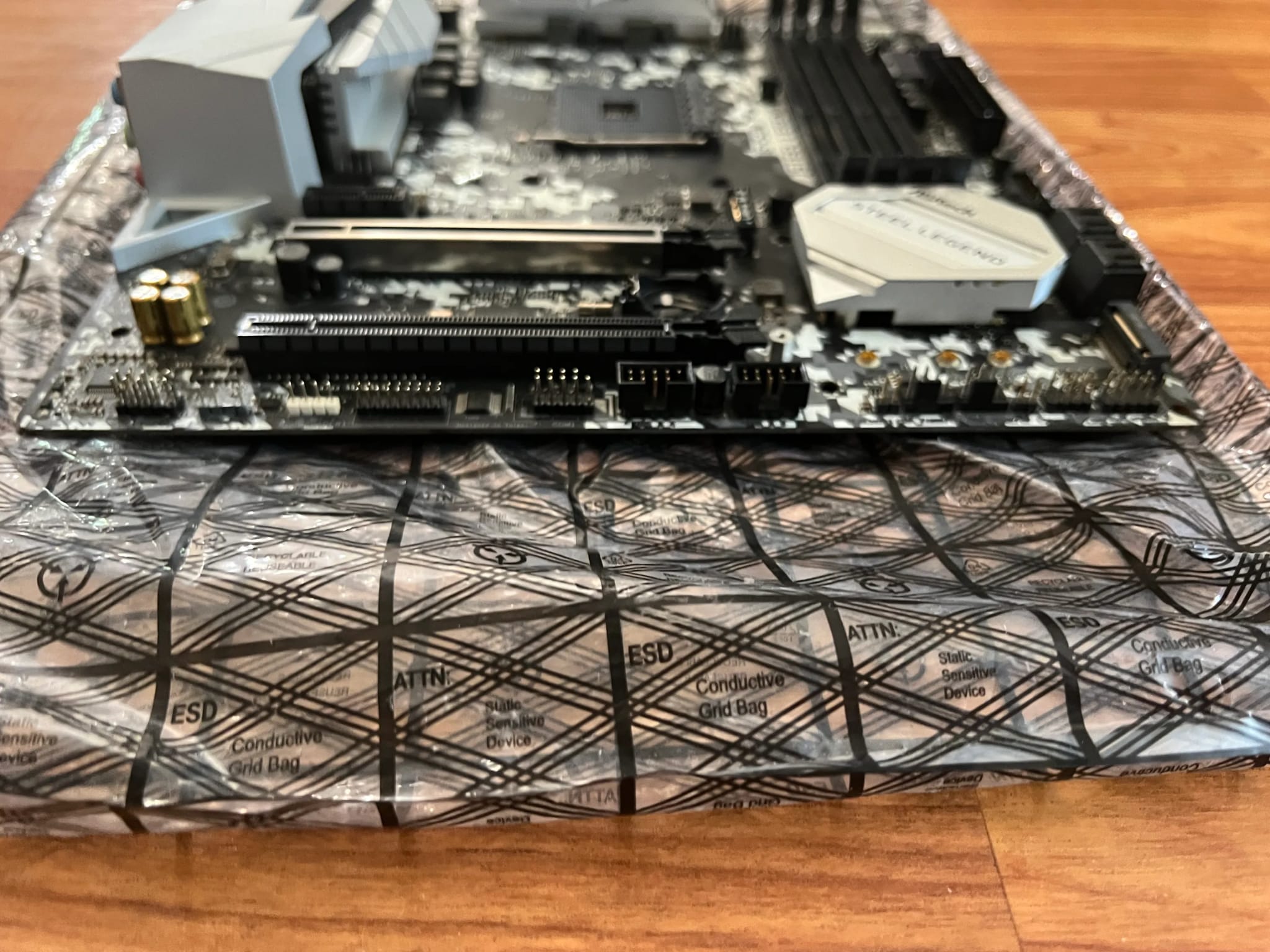 AsRock B450M Steel Legend | Jawa