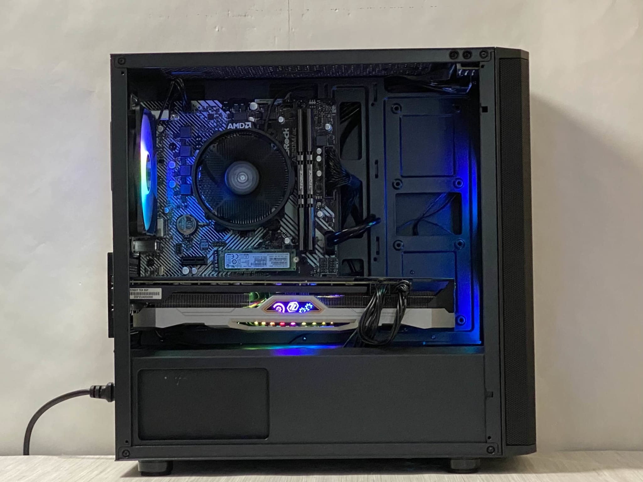 ゲーミングPC Ryzen 5 3600/5700XT/16GB/512GB RX 5700 XT, Ryzen 5 3600, 16GB DDR4, 512GB NVMe SSD, WiFi