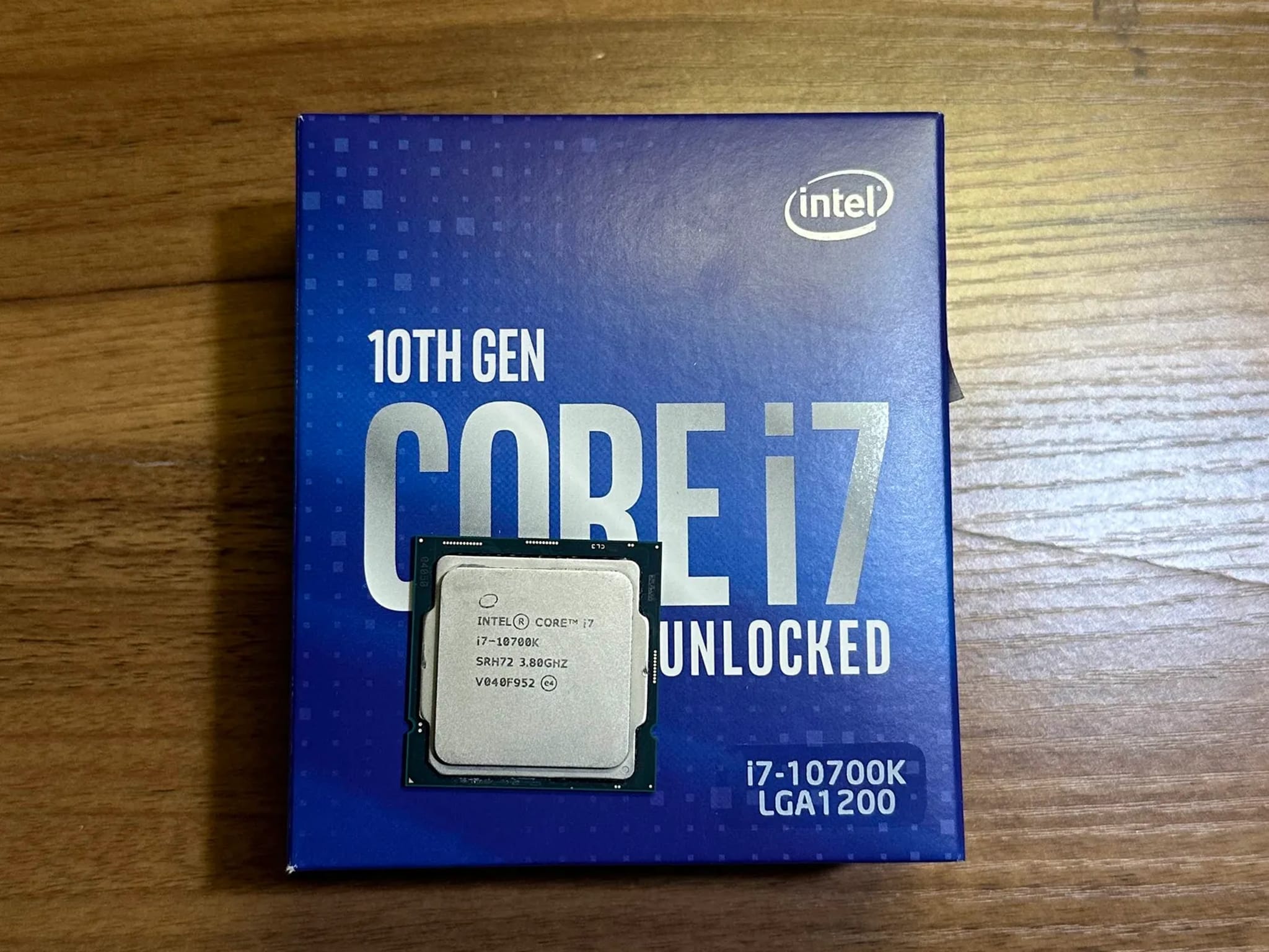 CPU Intel Core i7-10700K CPU Amazon.com: Intel Core i7-10700K Desktop Processor 8 Cores