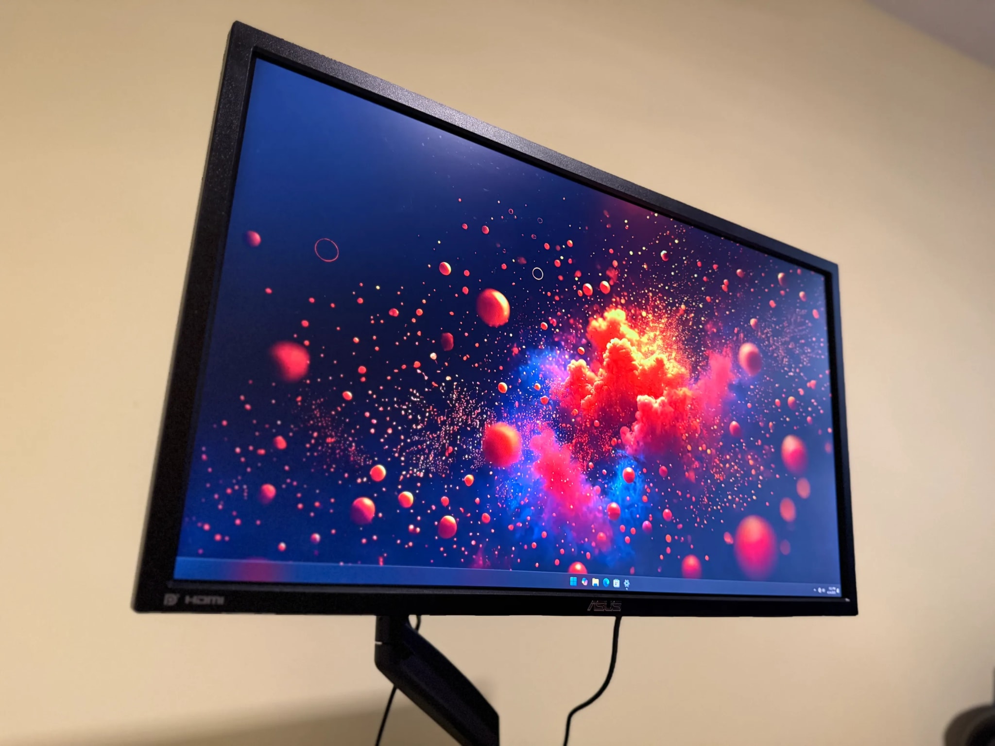 🖥️ ASUS VP28U 28