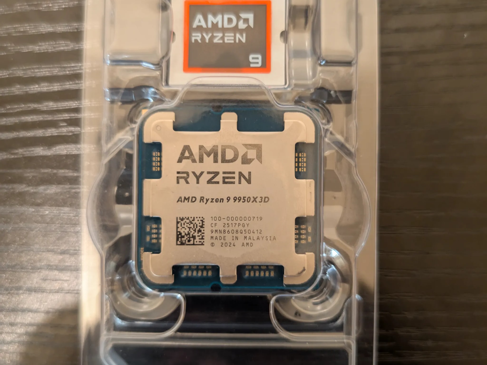 AMD Ryzen 9 9950X3D 新品未開封 AMD Ryzen 9 9950X3D Review - ServeTheHome