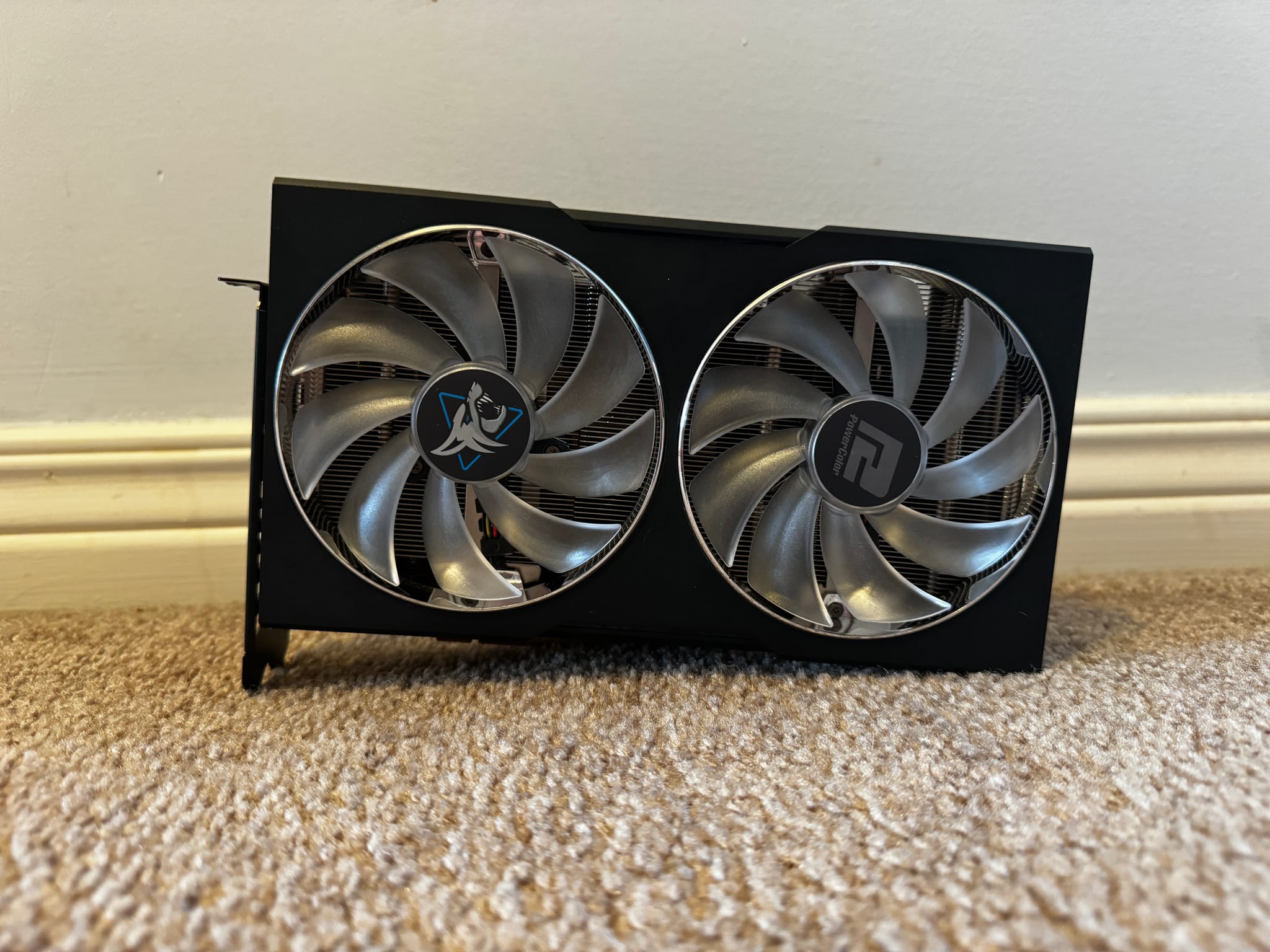 PowerColor Hellhound AMD Radeon RX 6600 XT 8GB GDDR6