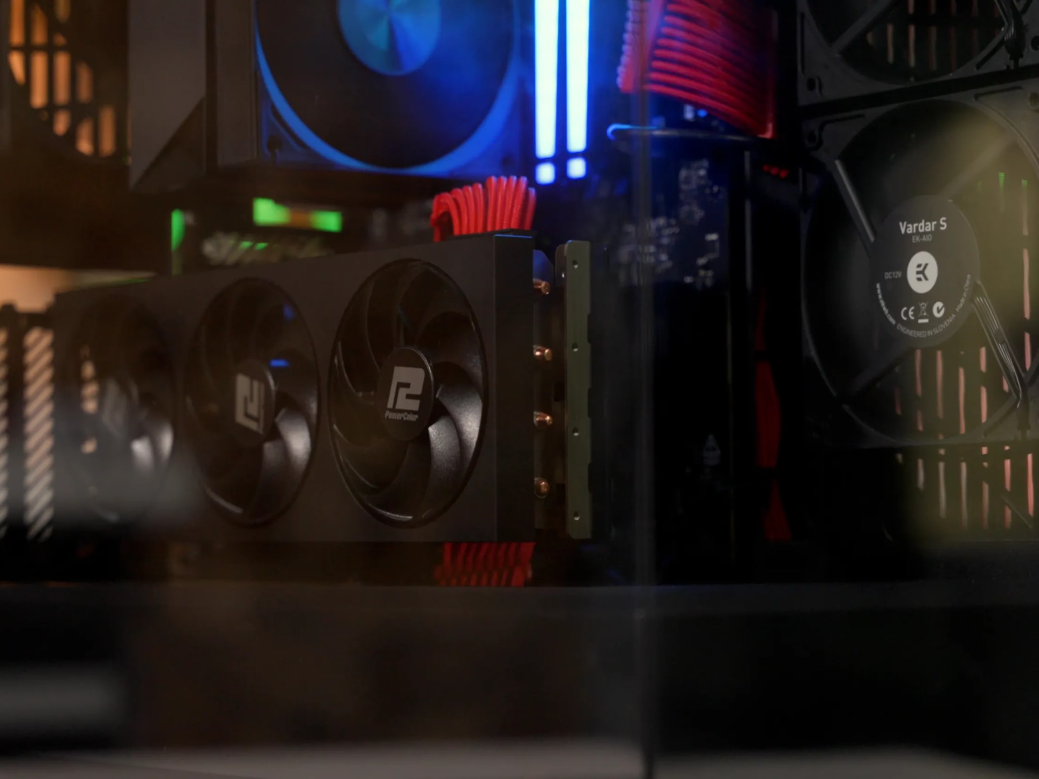 Zach's Tech Turf | LTT PC Challenge Build – Ryzen 5 7600X +