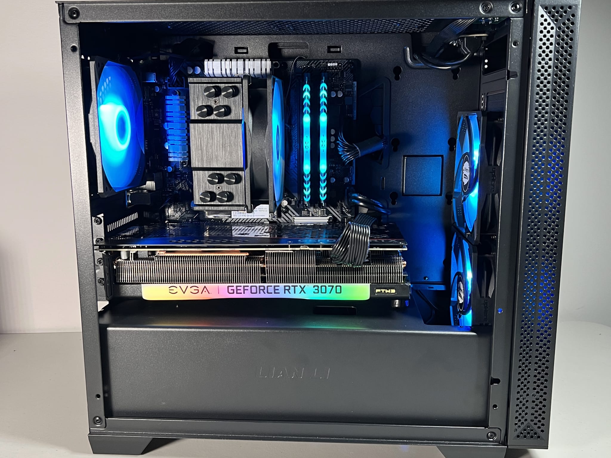 Ryzen 5 5600X | RTX 3070 FTW3 Gaming PC | Jawa