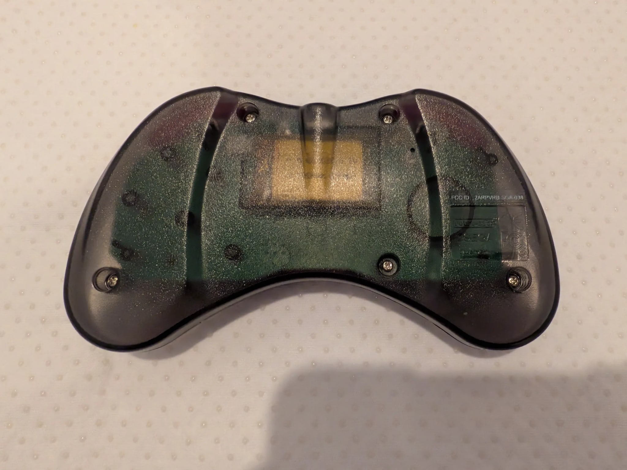 Retro-Bit Sega Saturn 8-Button 2.4GHz Wireless Arcade Pad | Jawa