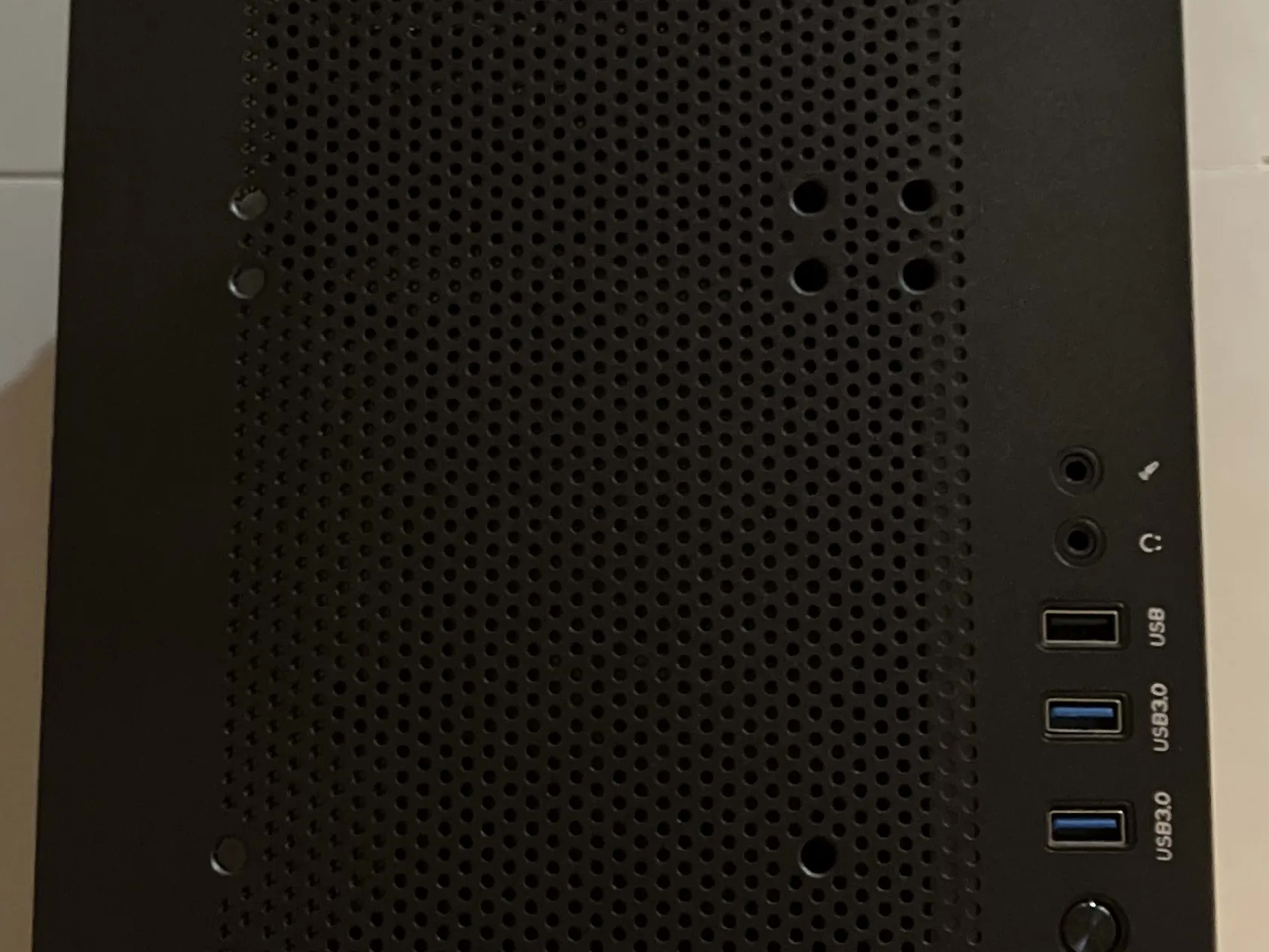 【たんじろう】ホワイトフルセット　ryzen 5-3600 GTX1070 たんじろう様専用】ホワイトフルセット ryzen 5-3600 GTX1070