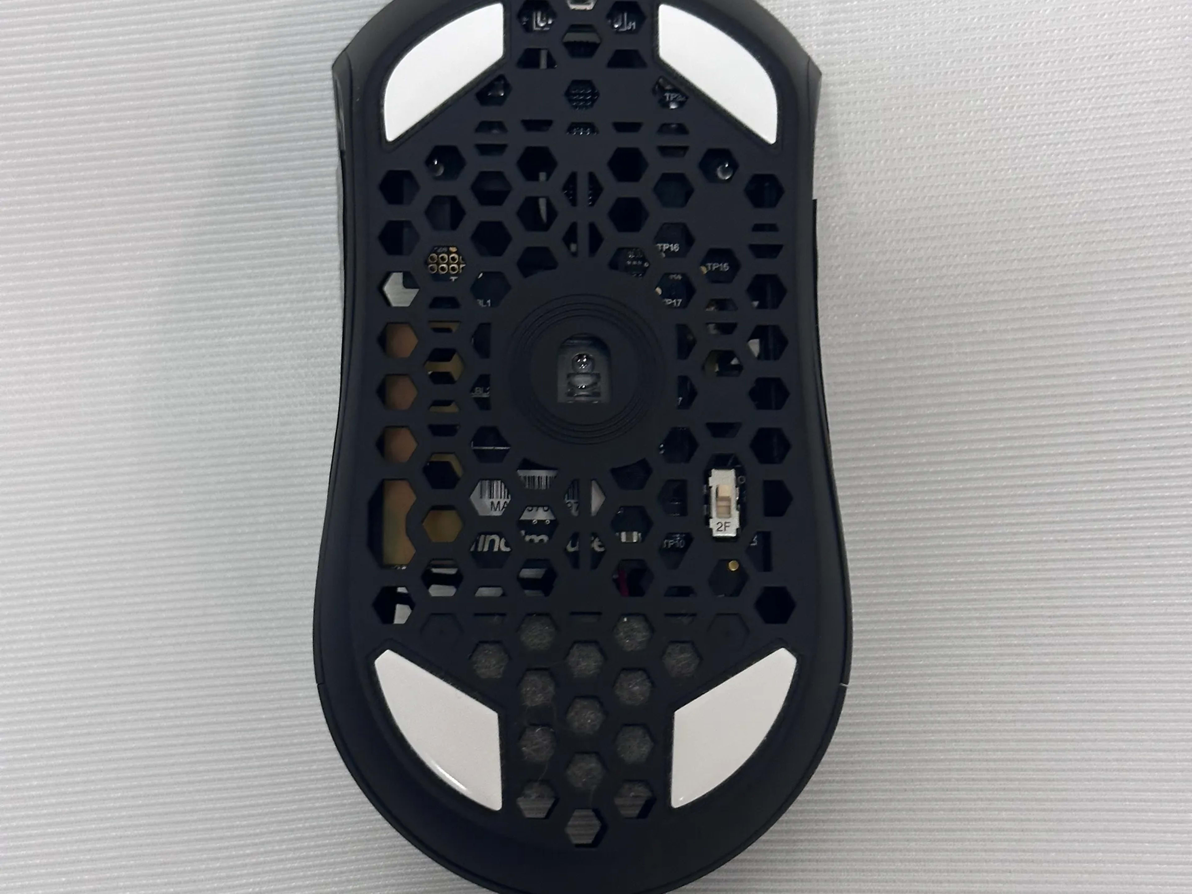 Finalmouse UltralightX Guardian Mサイズ Finalmouse UltralightX Lion Medium Guardian (M)ULX Wireless