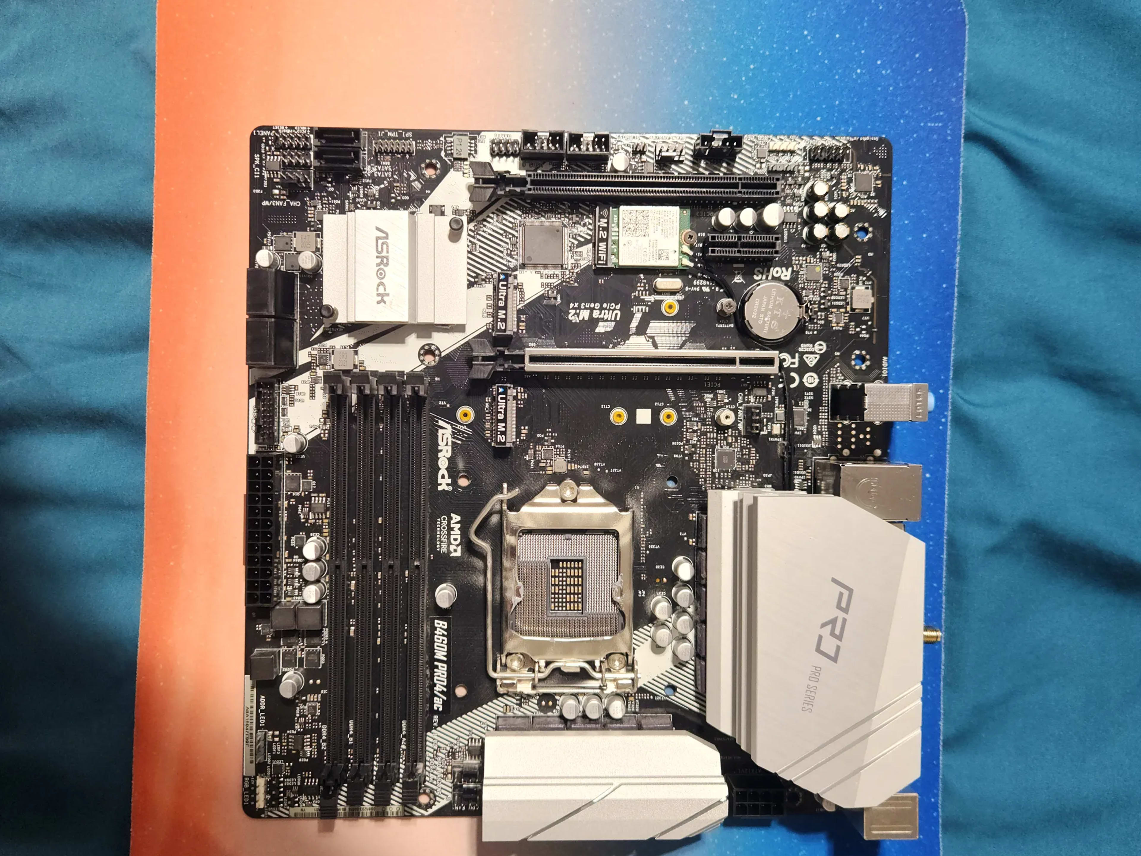 ASRock B460M PRO4 マザーボード ASRock > B460M Pro4