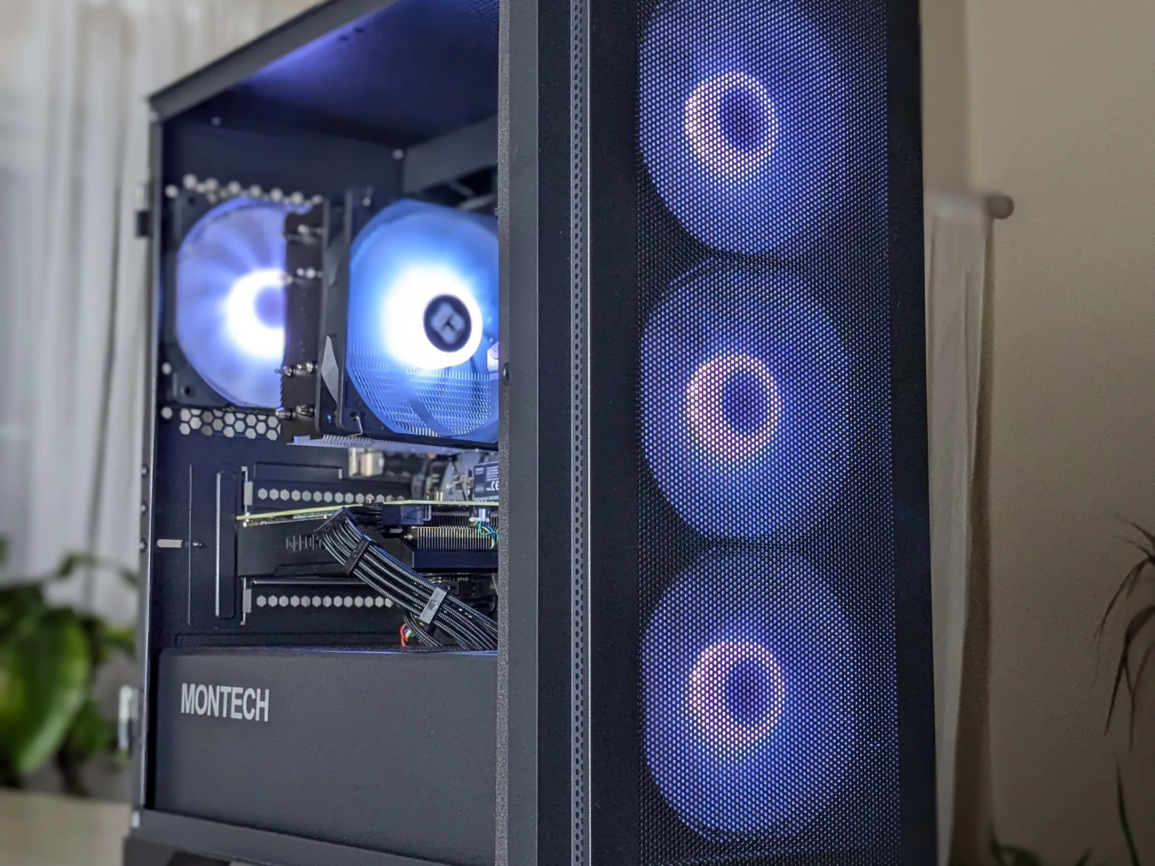 AMD Ryzen 5 3600 & GeForce RTX 2060 セット Ryzen 5 3600 & RTX 2060 Super are the minimum requirements