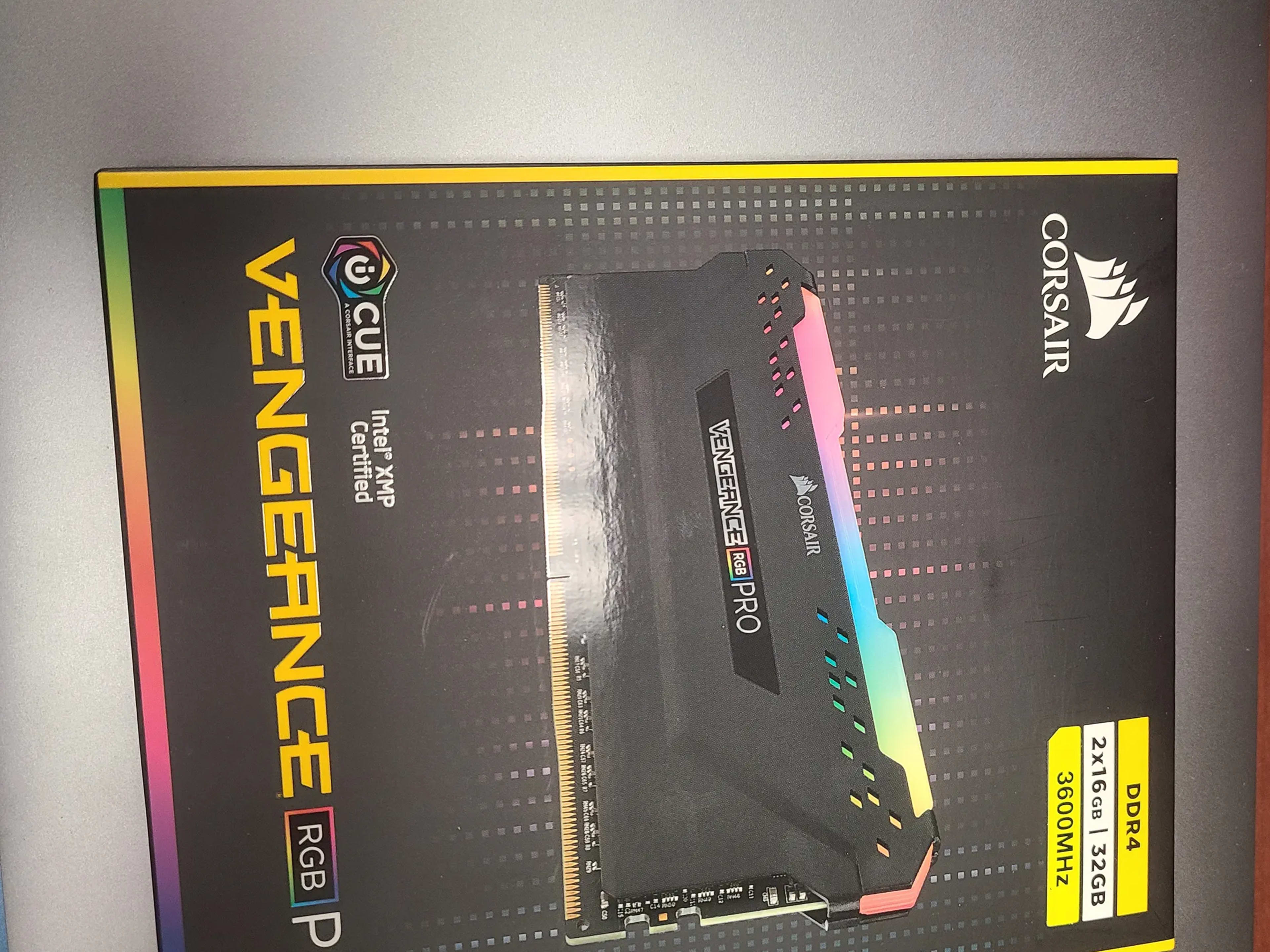 CORSAIR メモリー32GB(16GB×2枚) DDR4 3600MHz CORSAIR VENGEANCE RGB PRO DDR4 RAM 32GB (2x16GB) 3600MHz