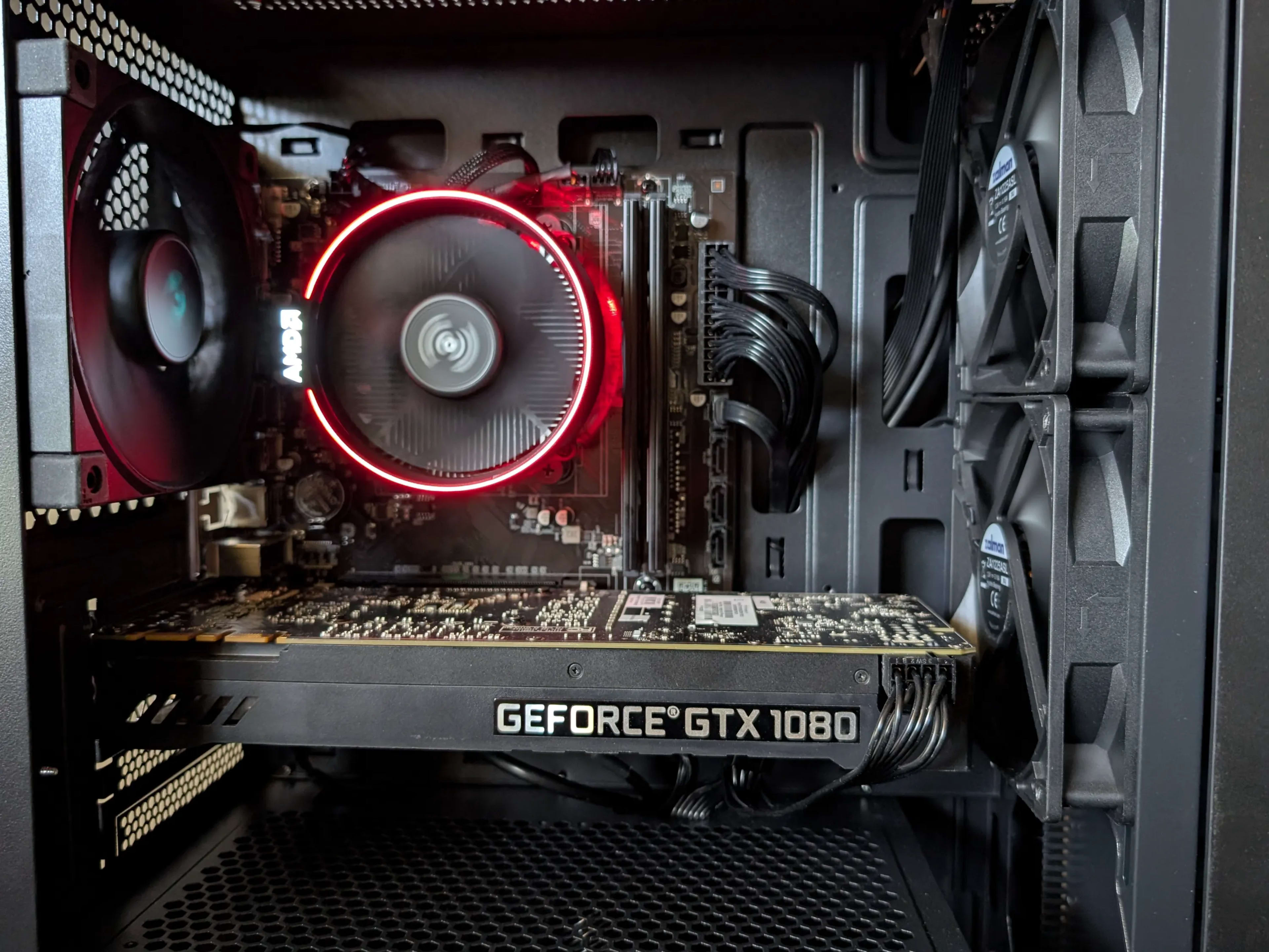 シュウ様PC/Ryzen7 2700X/16G/GTX1080 Ryzen 7 2700 | GTX 1080 | 16GB DDR4 | 512GB SSD | Wi-Fi
