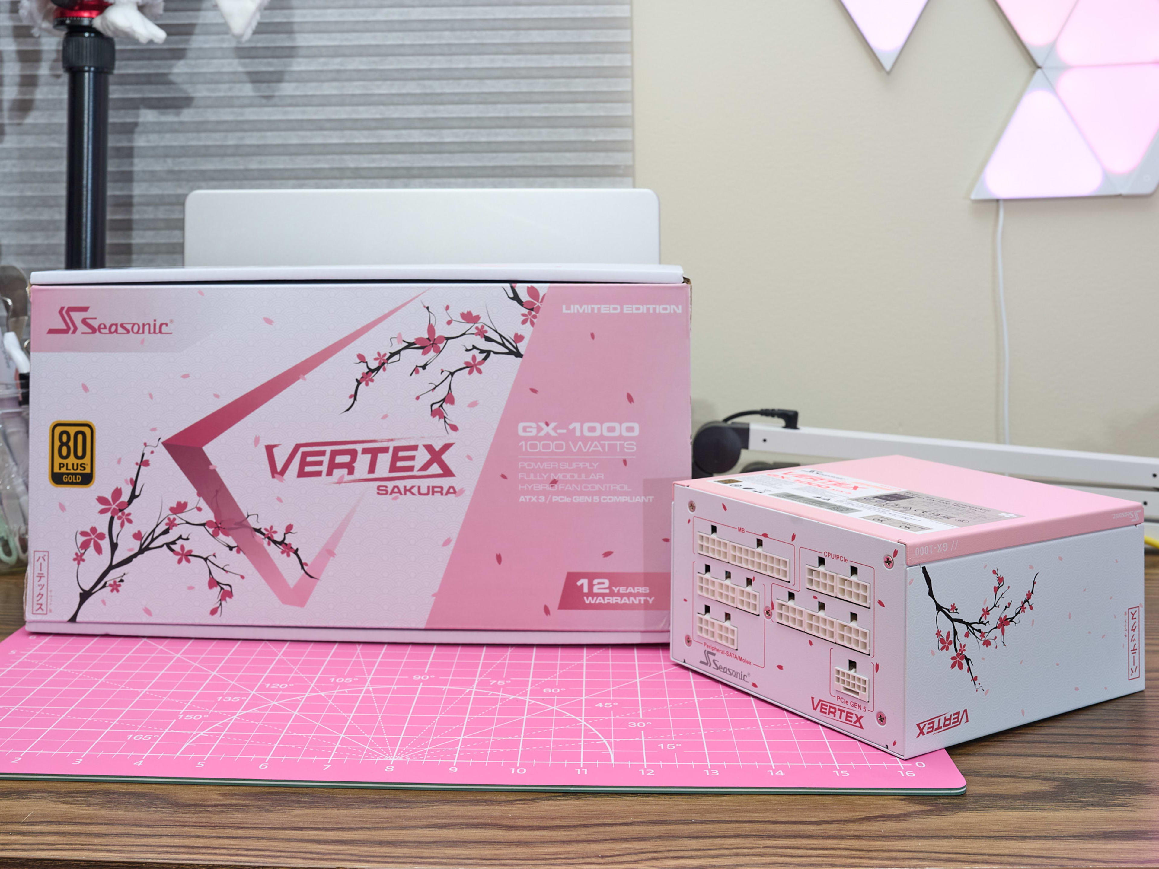 電源ユニット VERTEX GX-1000 Special Edition Sakura Seasonic