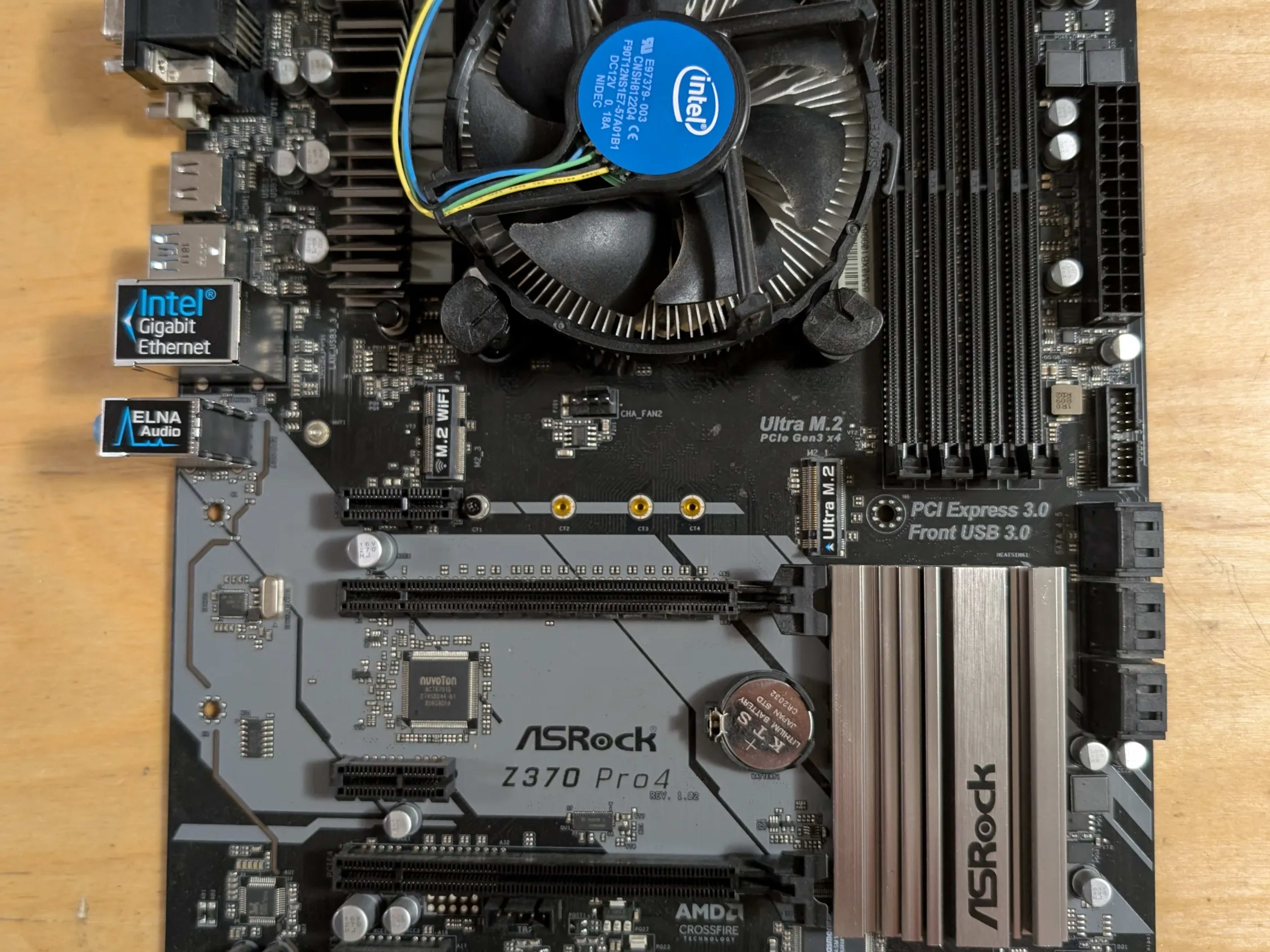 Corei7 8700K + Z370 Pro4 + メモリ16GB Corei7 8700K + Z370 Pro4 + メモリ16GB Core i7 8700K & ASRock
