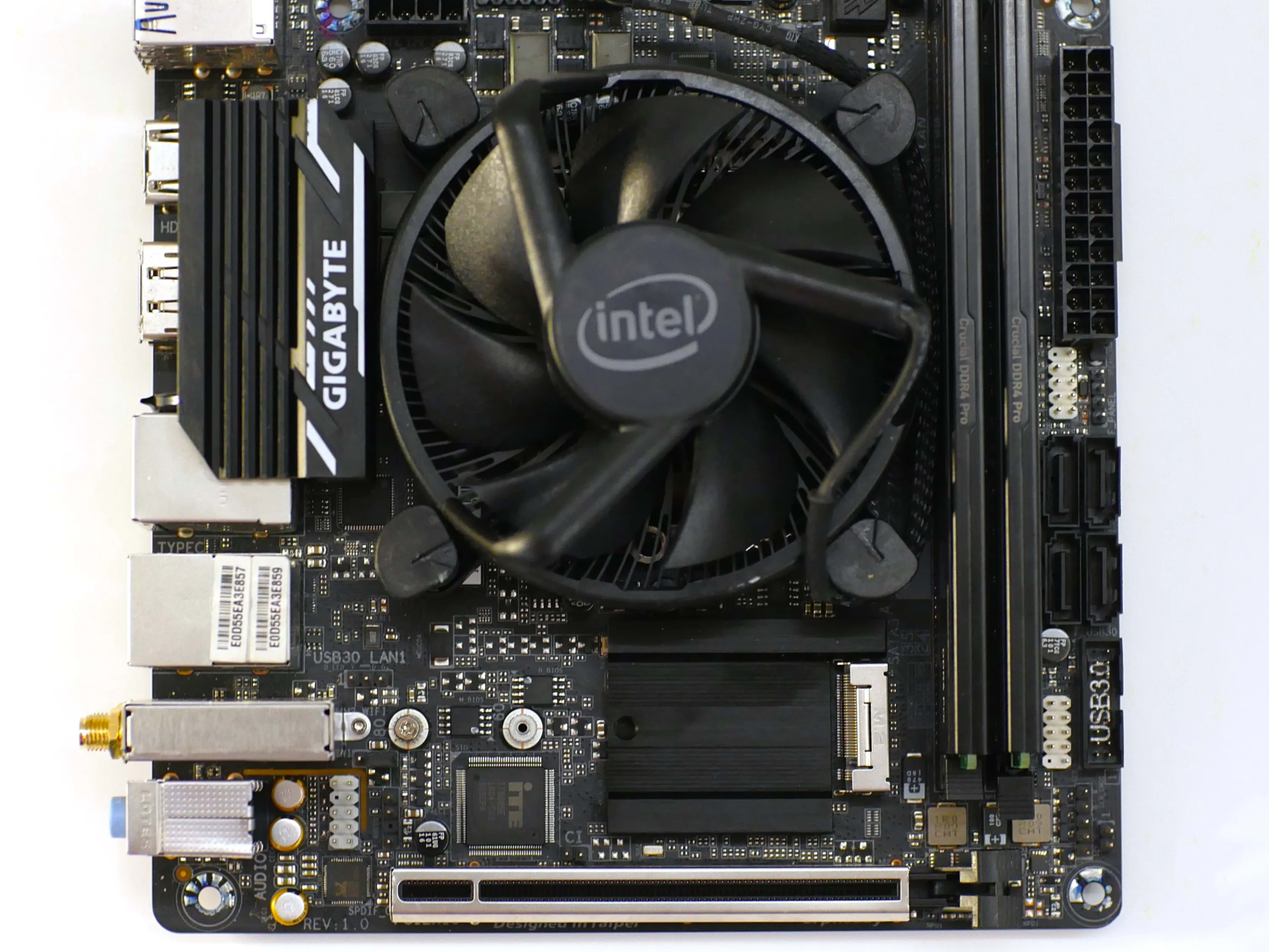 マザーボード GIGABYTE Z370N WIFI i5 9400f DDR4 32GB Gigabyte Z370N WiFi Motherboard Review | KitGuru