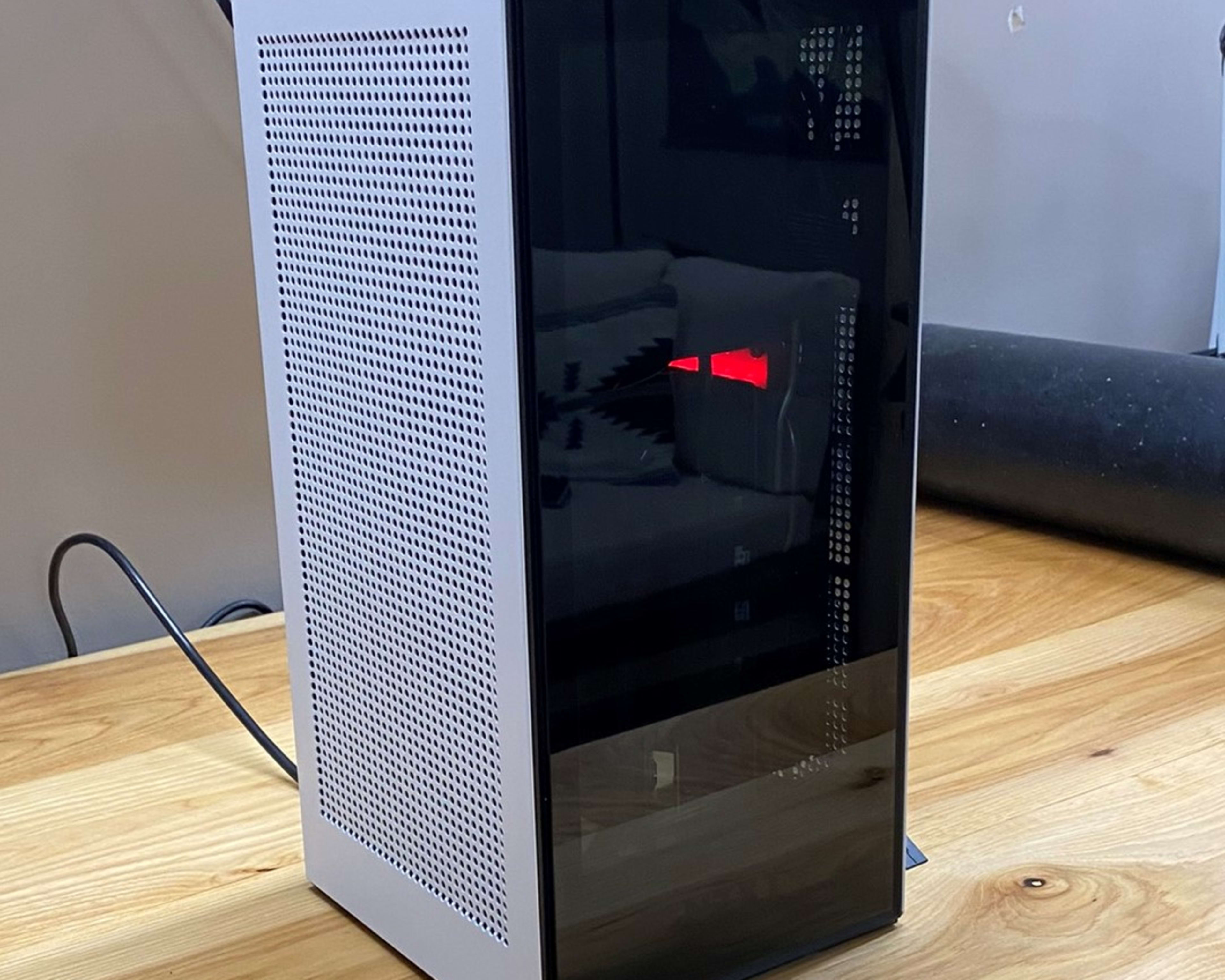 Small ITX Gaming PC | NZXT H1 Case (v1) | Ryzen 7 3700X & Radeon RX 5700XT