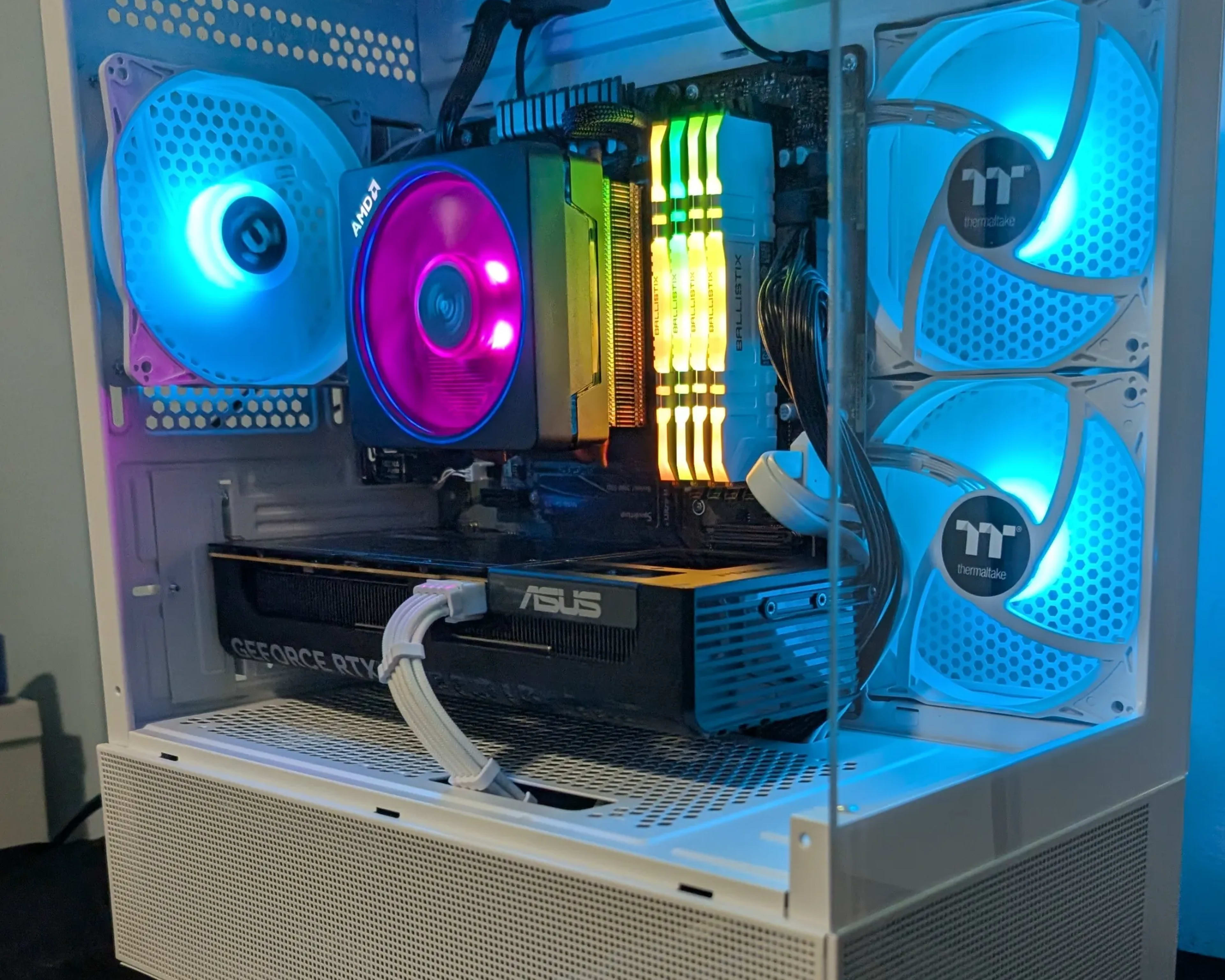 RTX 5060 - Ryzen 7 3700x - Compact Gaming PC | Jawa