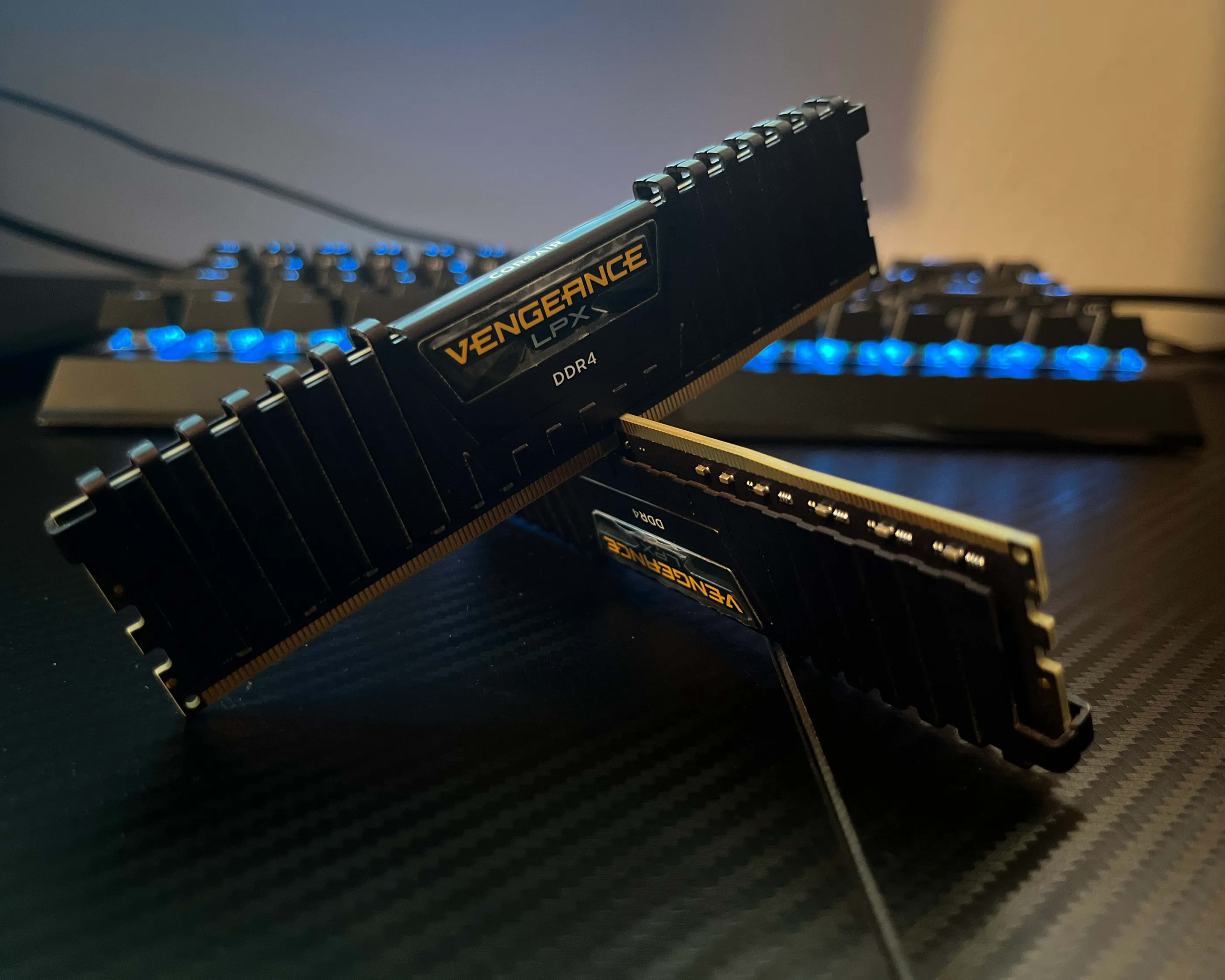 Corsair Vengeance LPX 32 GB (2 x 16 GB) DDR4-3600 CL18 Memory