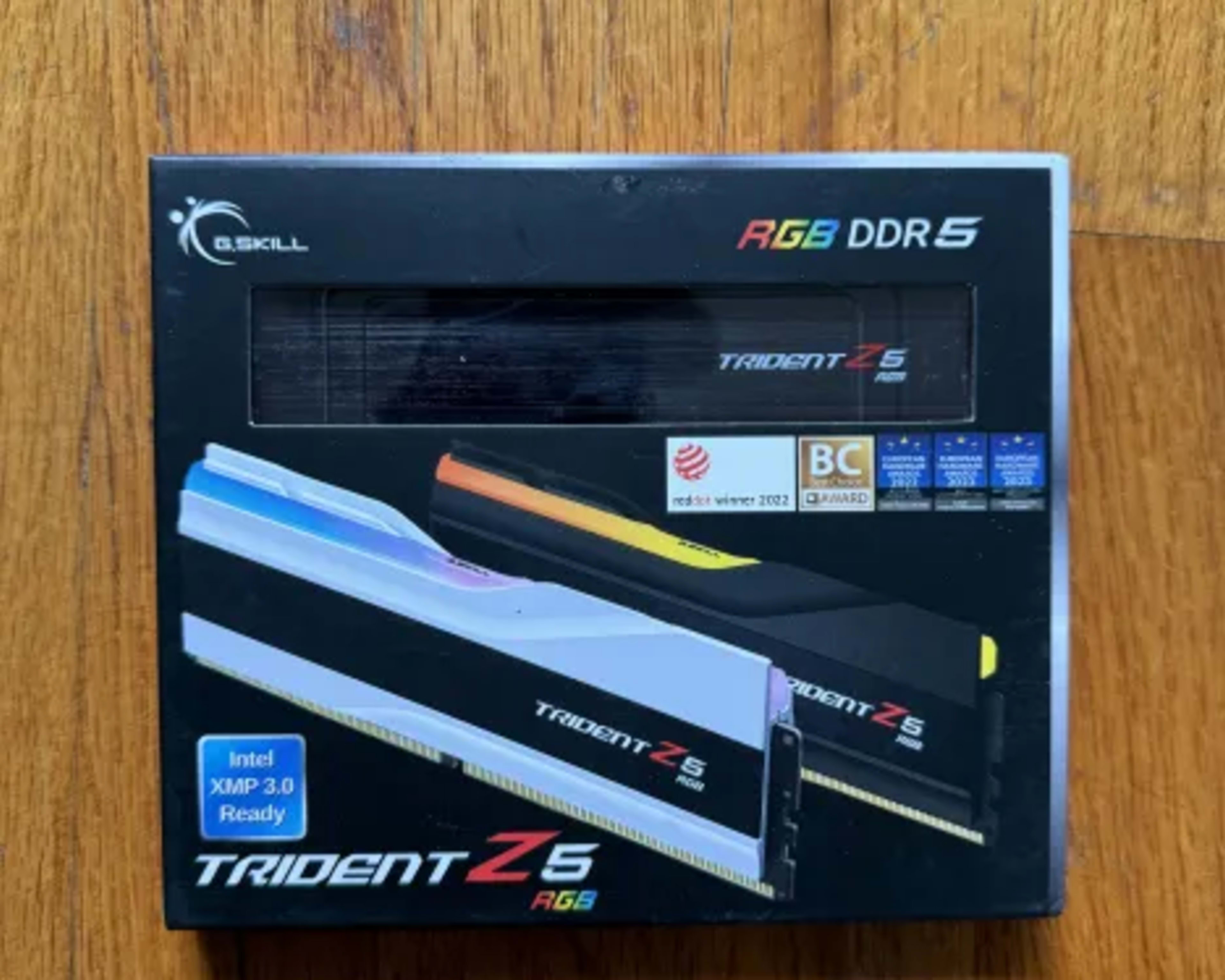 Brand New Gskill Trident z5rgb ddr5 6400 32x2 cl32 (64GB KIT)