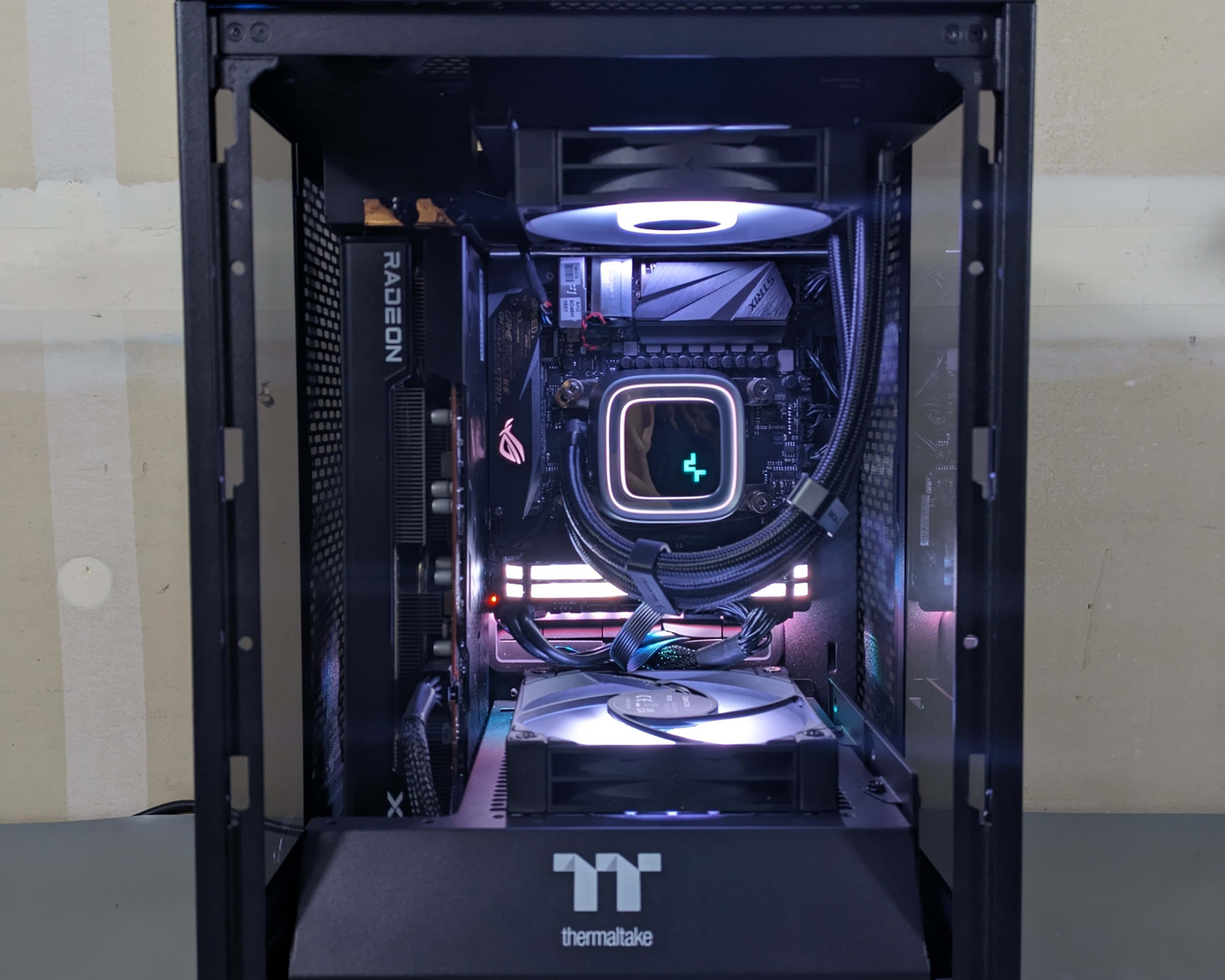 Thermaltake Tower 100 ITX Gaming PC | Ryzen 5 3600 | RX 6600 XT | 1 TB M.2