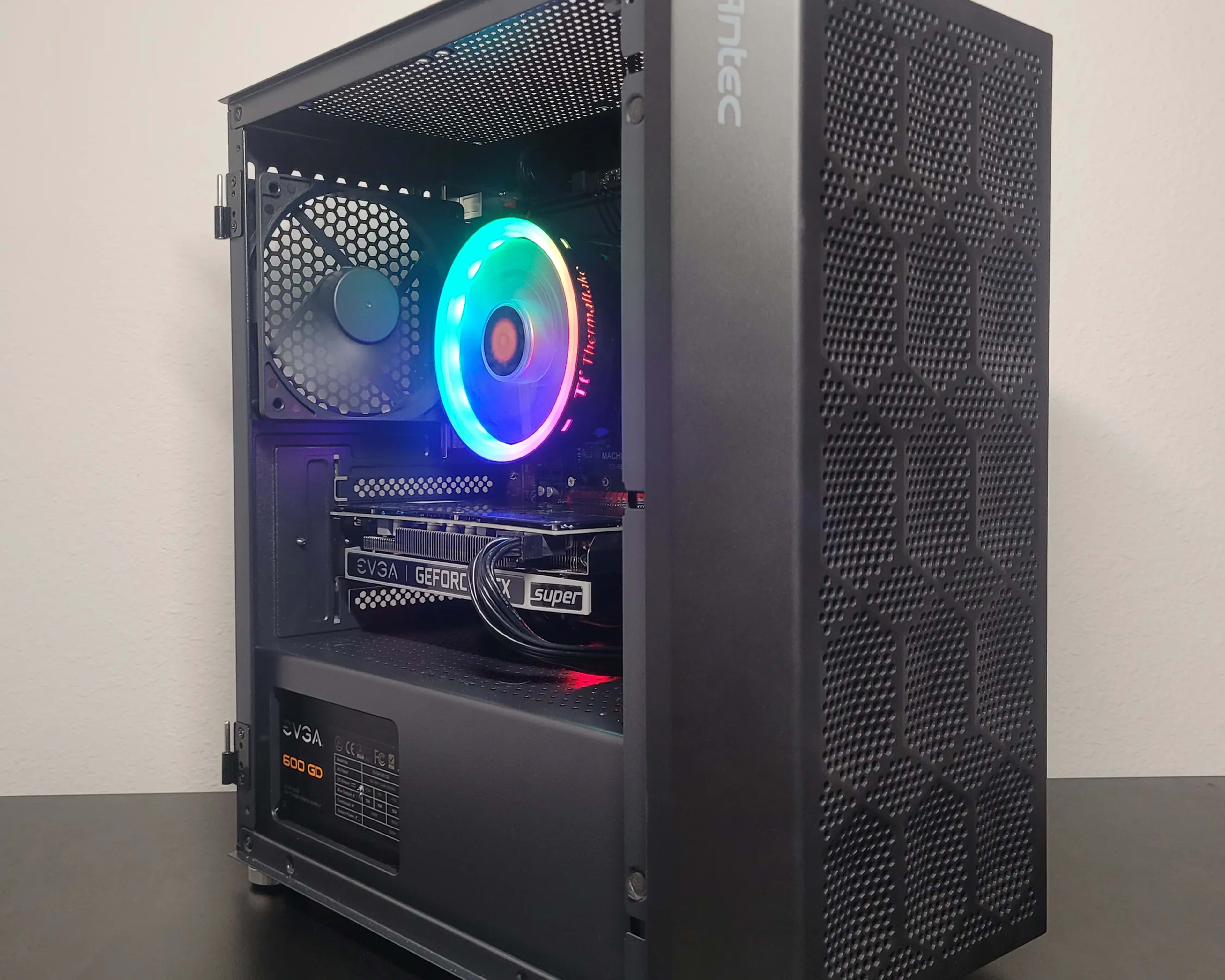 Budget Gaming PC // Xeon (12core, 24thread) // 1660 Super // 1TB SSD // 16GB DDR4