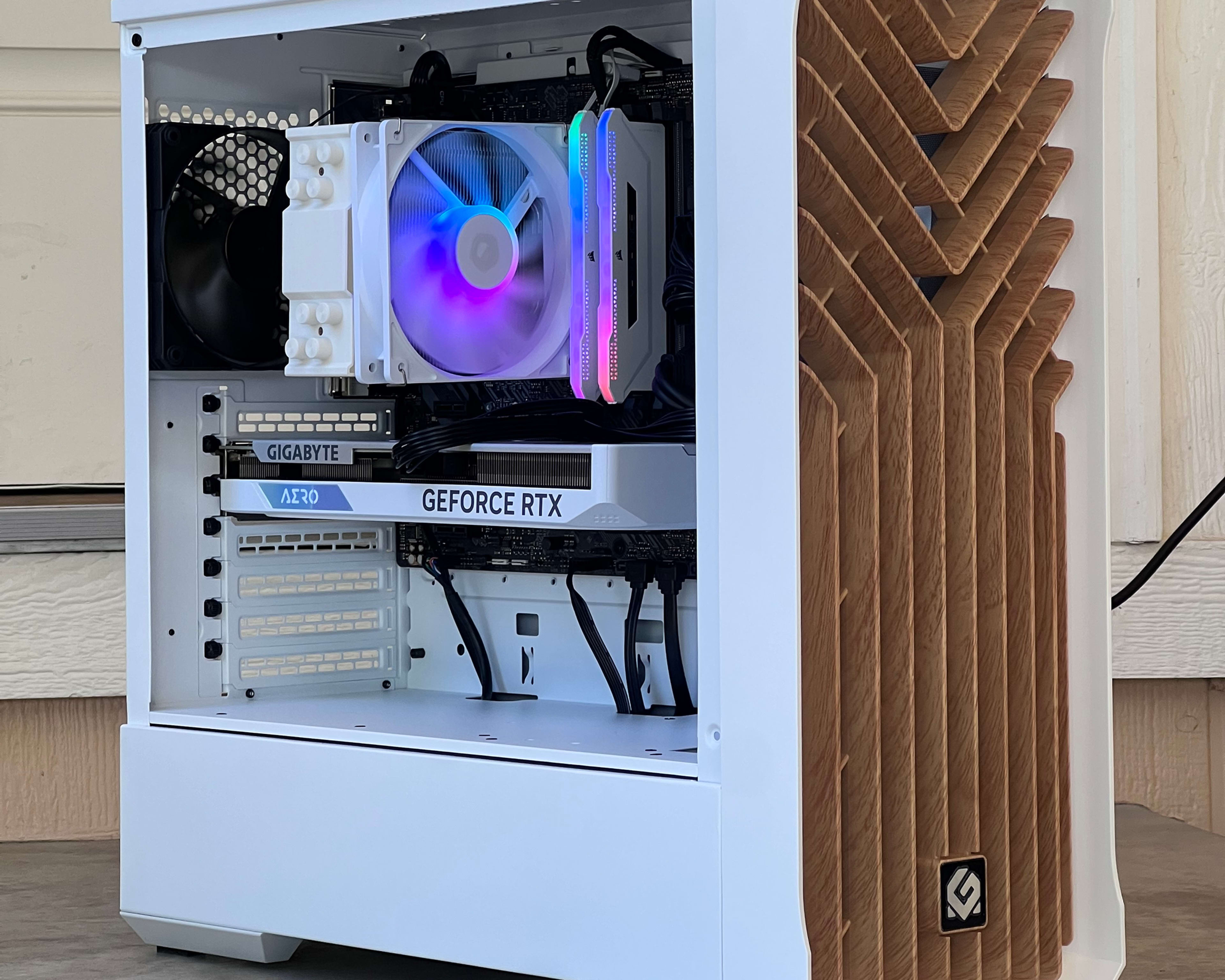 ⬜️ White Wood🪵 RTX 4060 | Ryzen 5 5500 | 32GB Ram | 1TB Storage