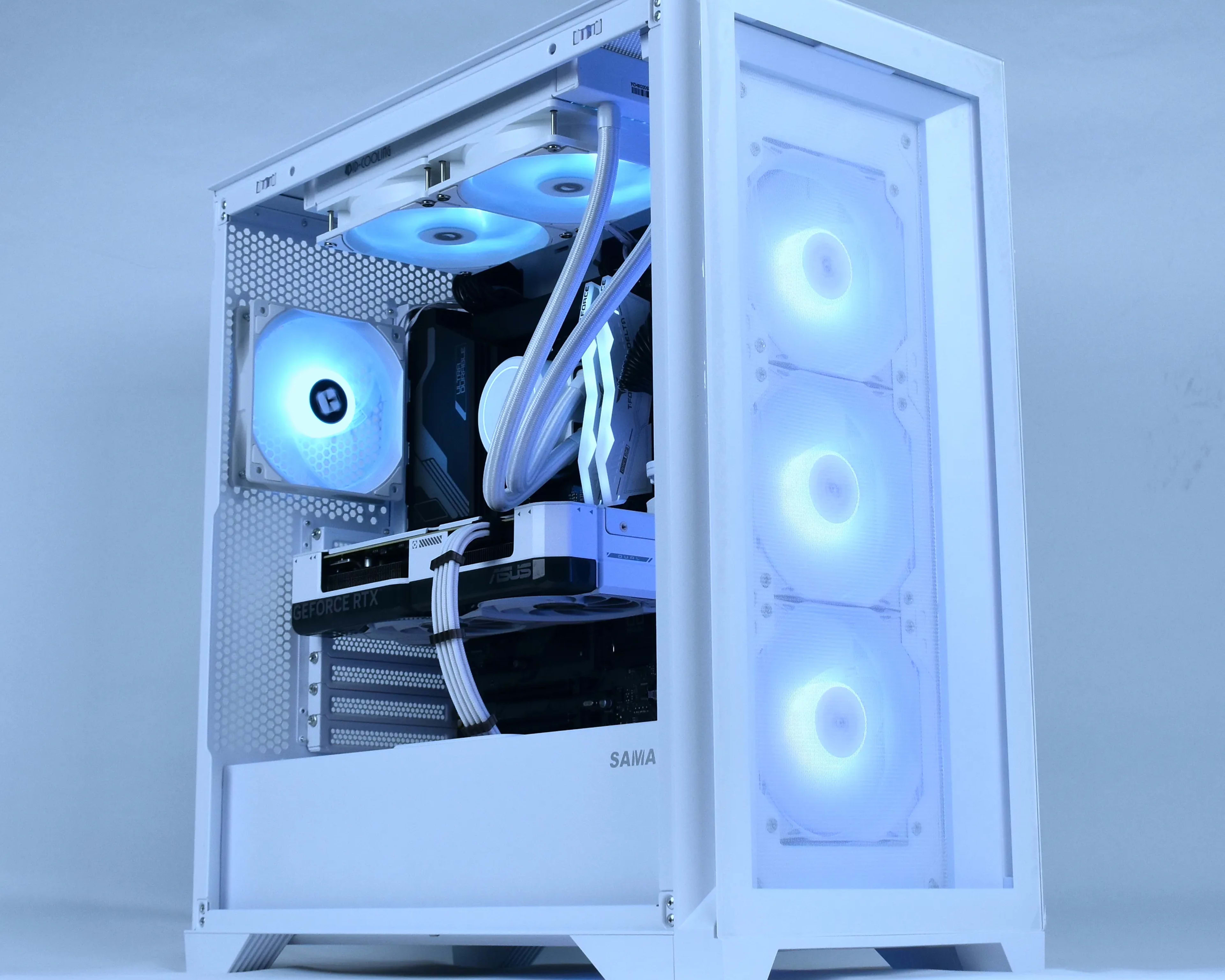 🧊ICE🧊 1440p Gaming & Streaming PC + Keyboard | Intel 12600KF, NVIDIA RTX 4070, 1TB SSD, 32G DDR5