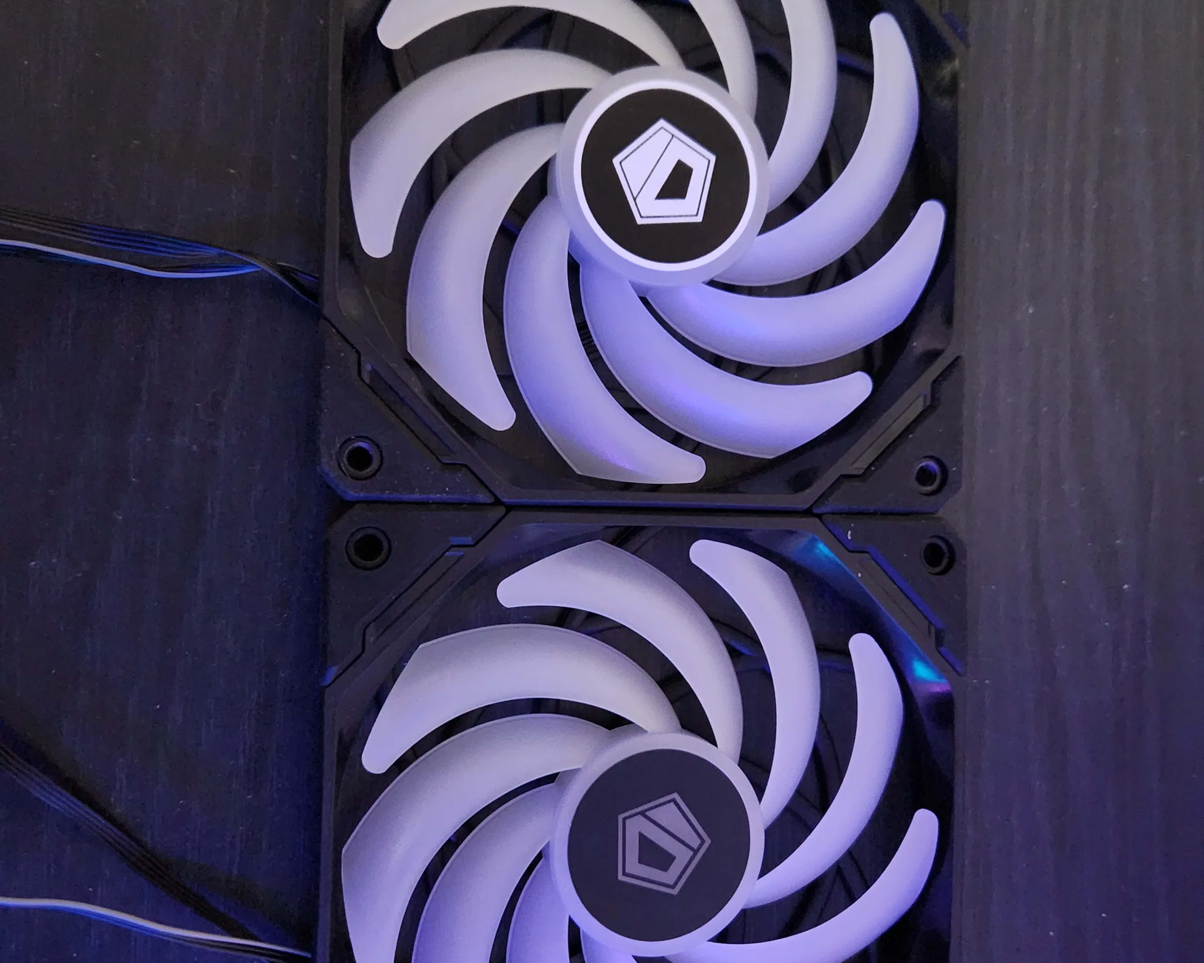 ID-COOLING NO-12015-XT ARGB Slim 120 mm Fans