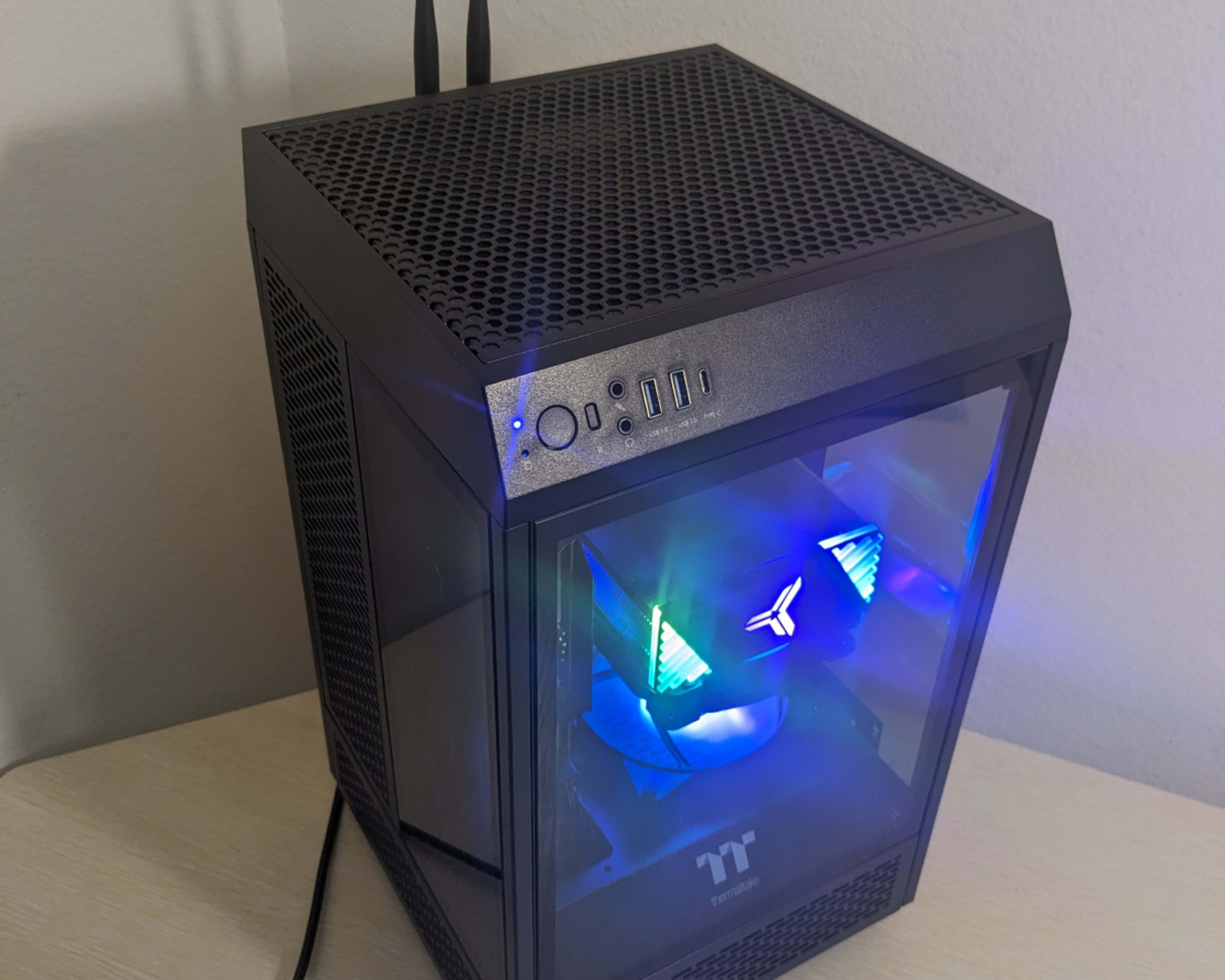 RX 6600XT, i5-11400 Gaming PC (16GB RAM, 1TB SSD, Win11 Pro)