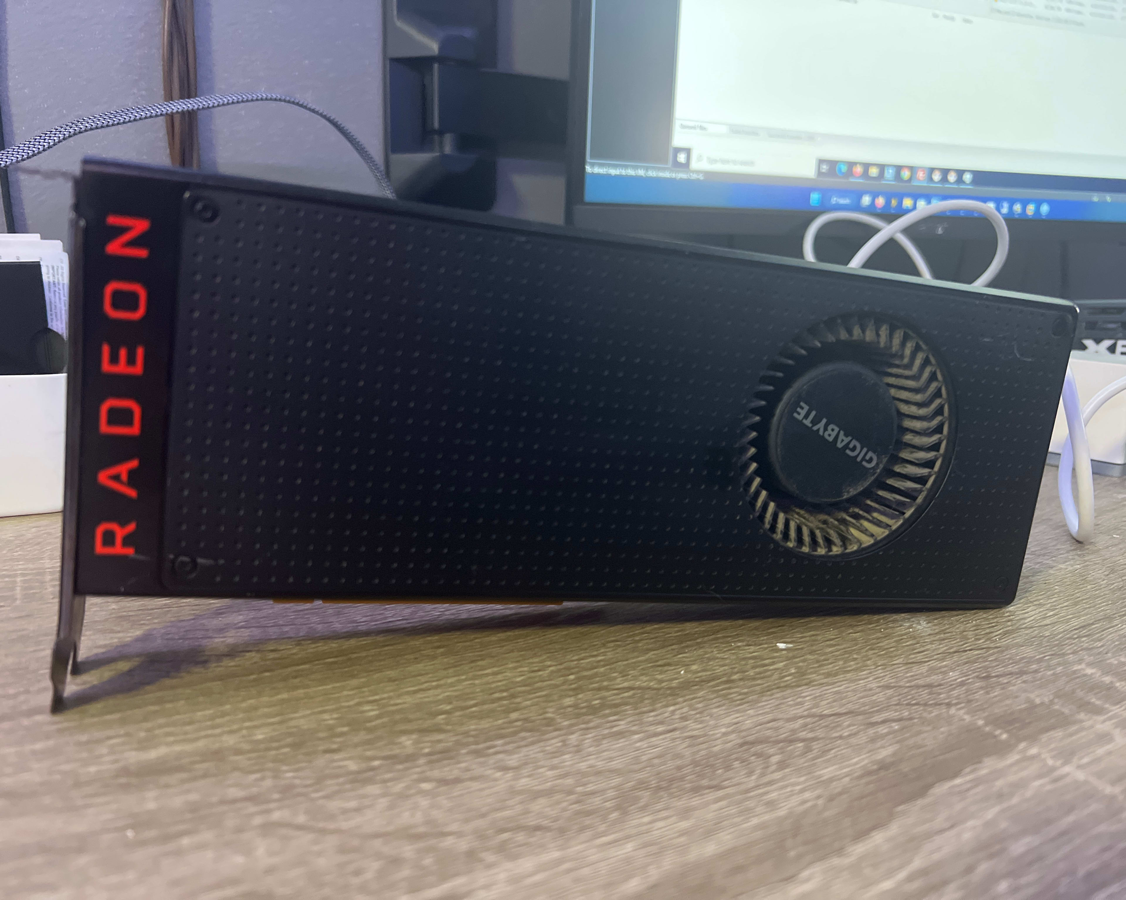 AMD Vega 64 8GB