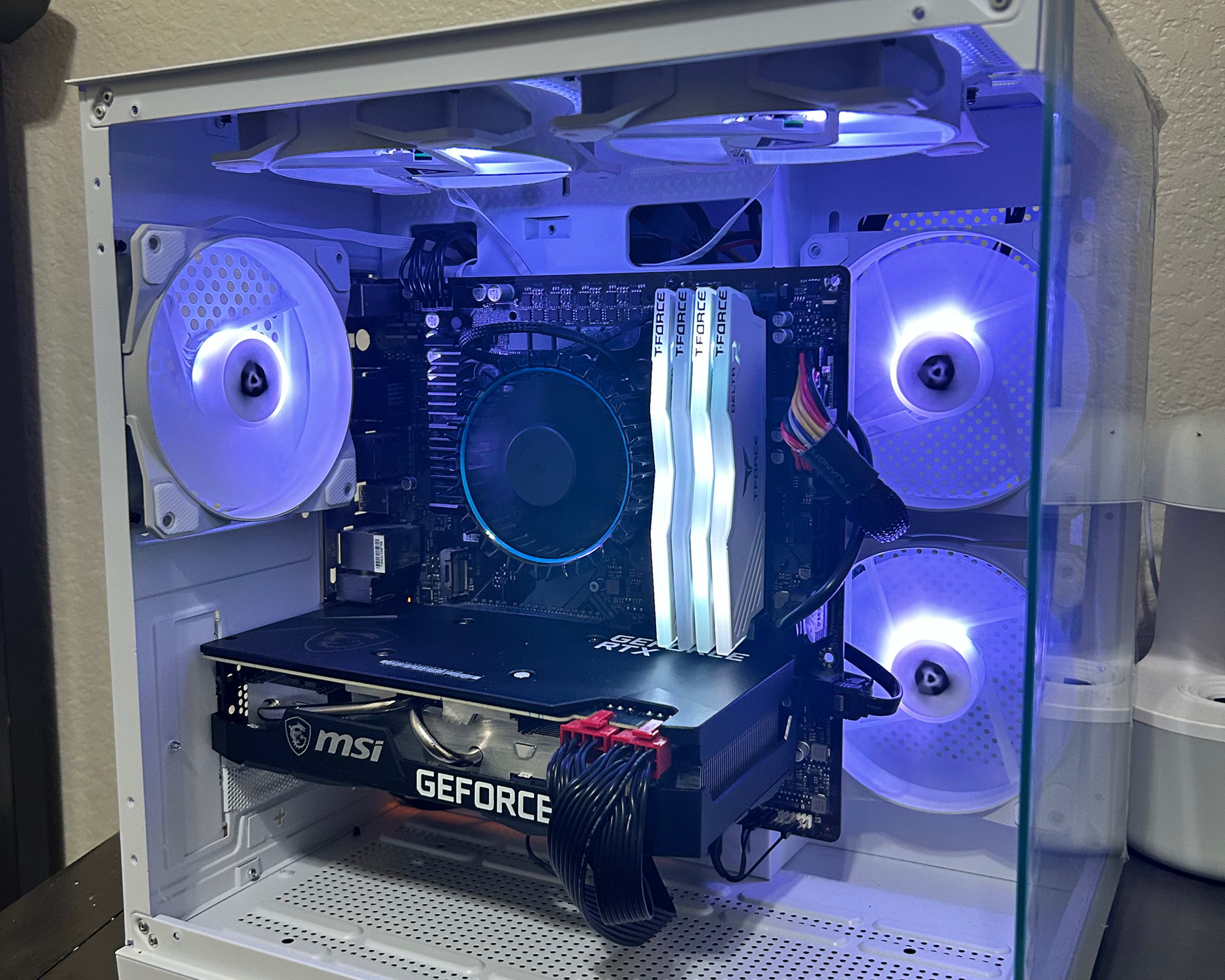 White Mamba⚪️🐼 Intel i3 13100 | MSI RTX 3070 Ventus 2X | Gigabyte B760M DS3H | Delta 32GB DDR4 3600