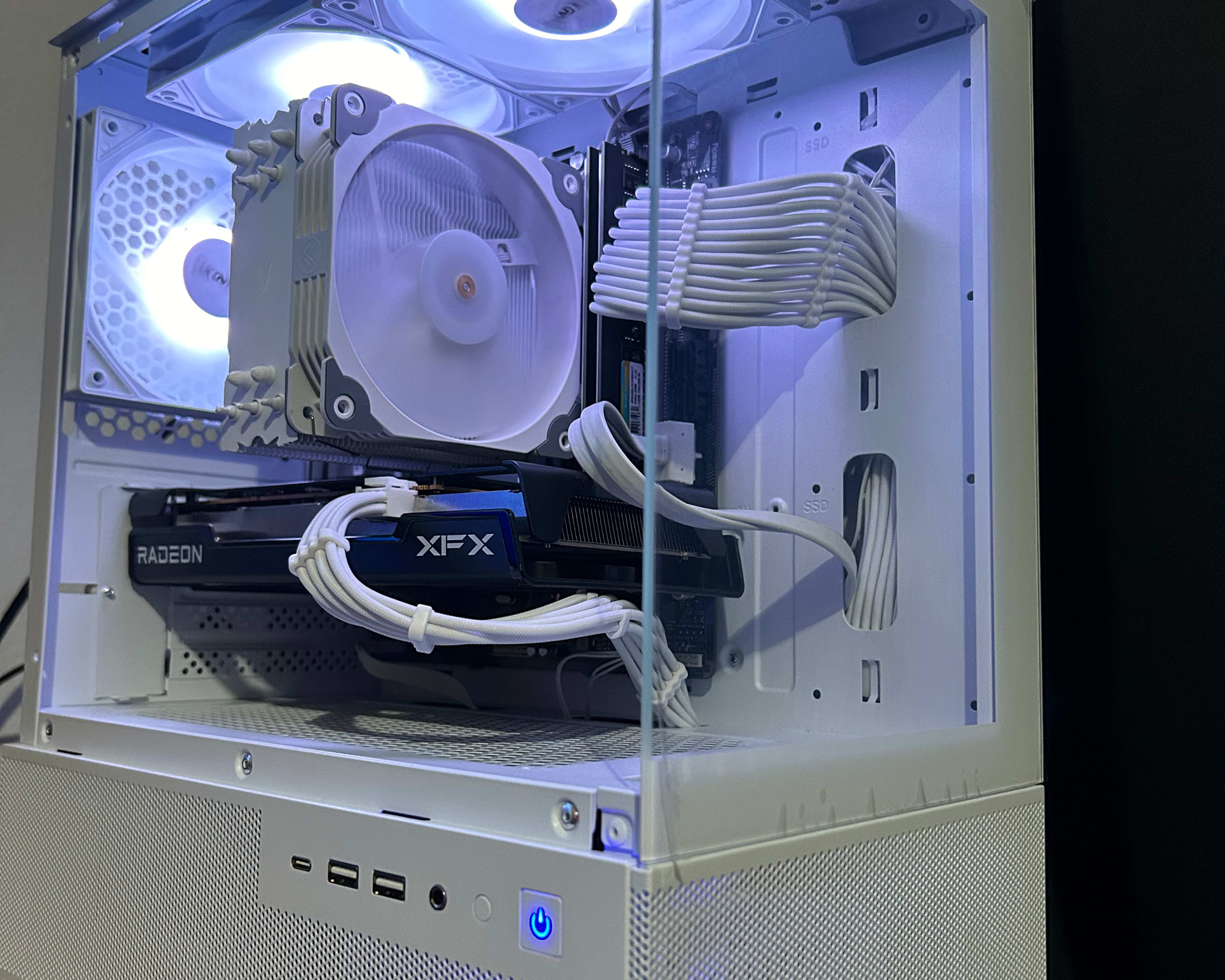 White 1080p Beast gaming pc