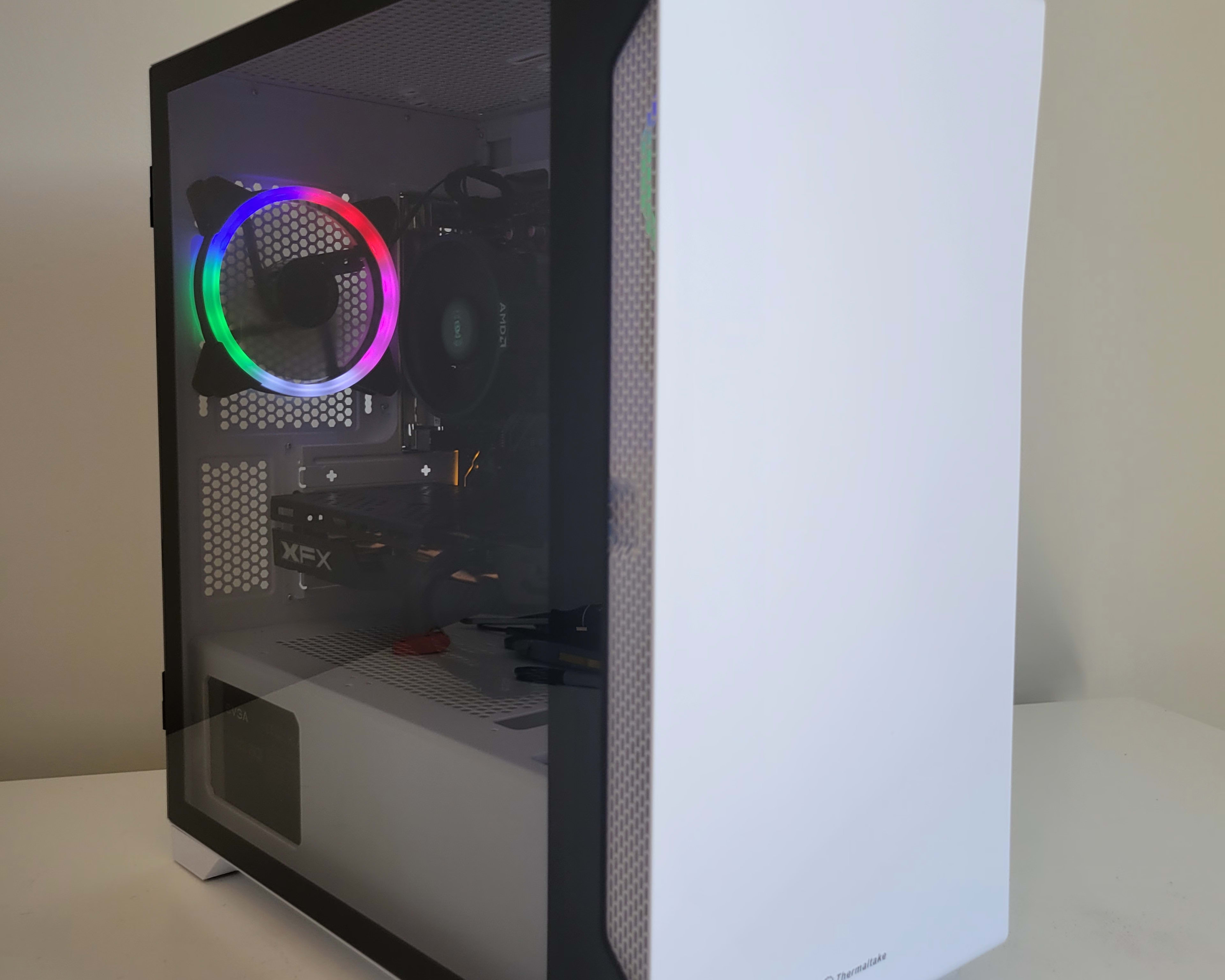 Newly Built Budget Gaming PC Ryzen 5 2600X / Rx 580