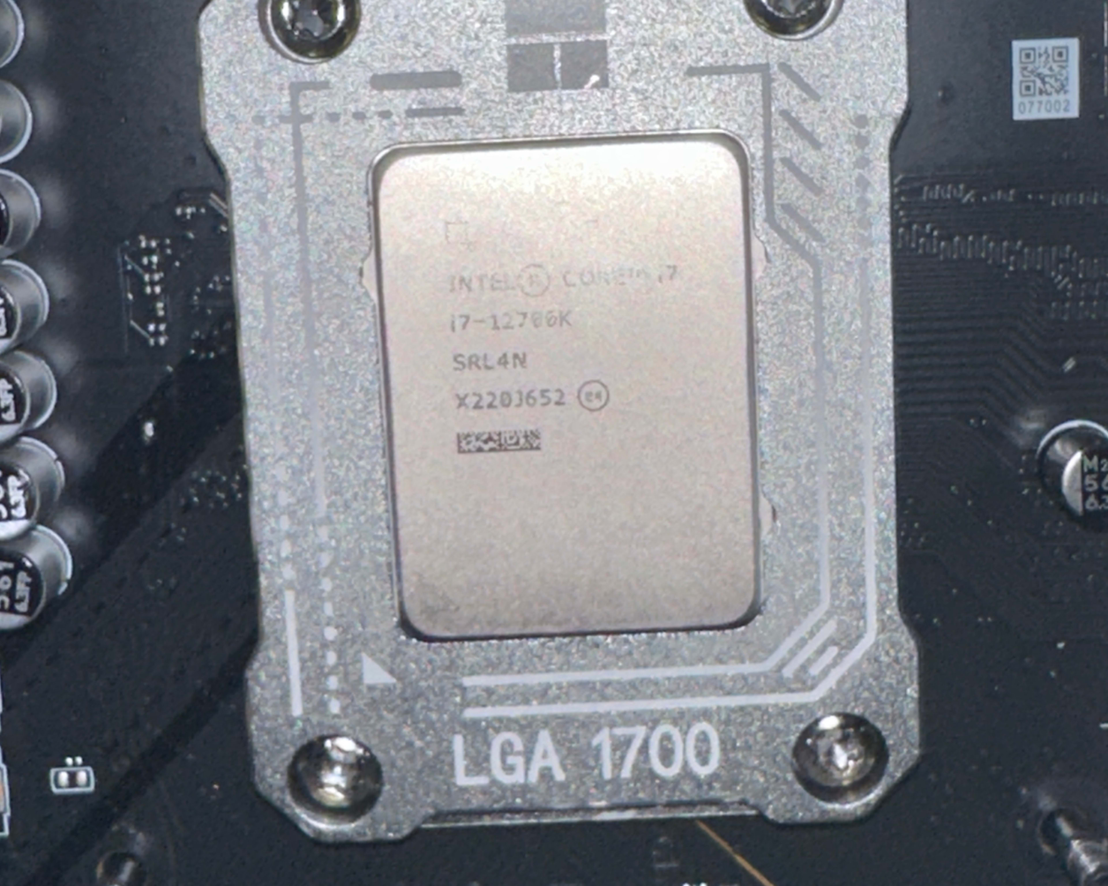 Intel i7-12700k