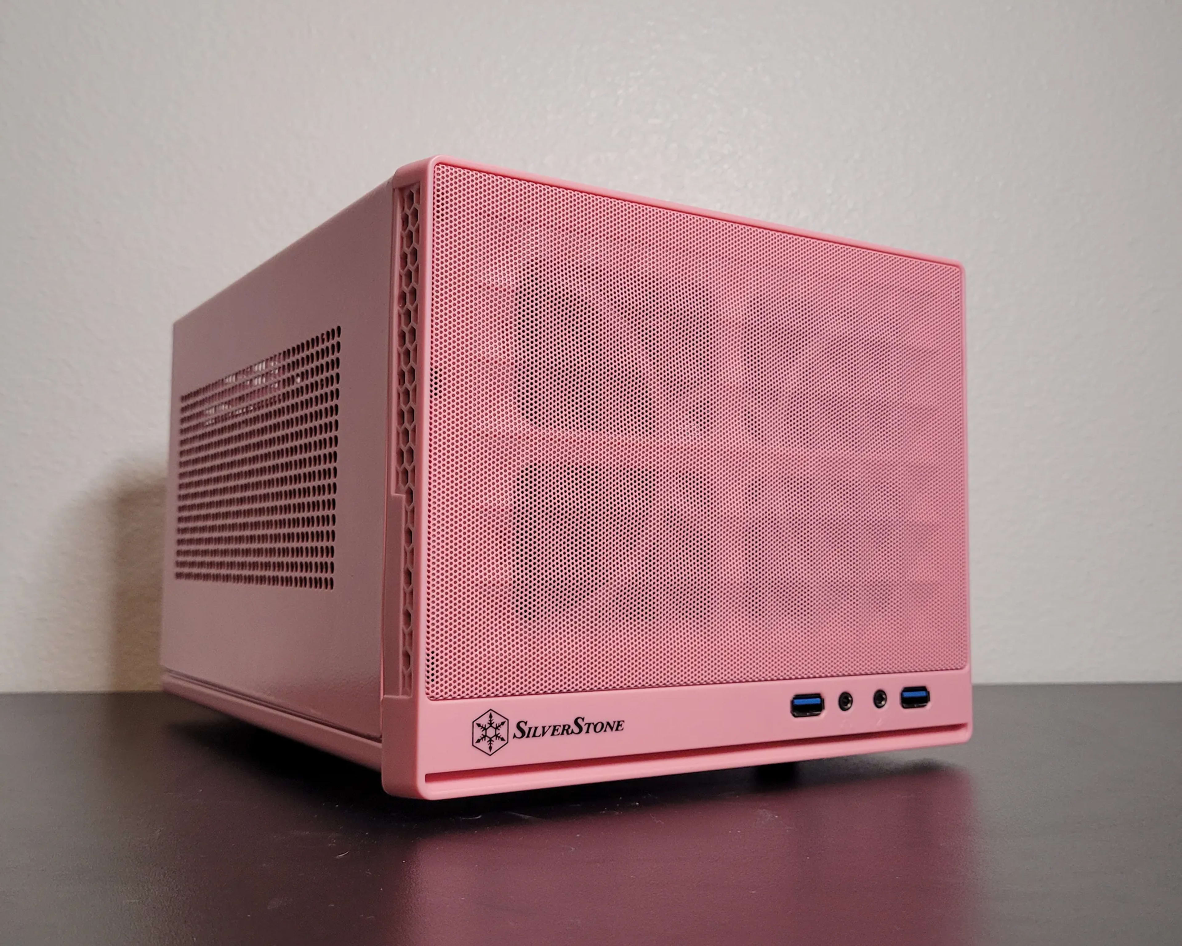 🌸 Pinky 🌸 // Intel i5 7600 // GTX 1060 3GB // 8GB DDR4 // 1TB SSD