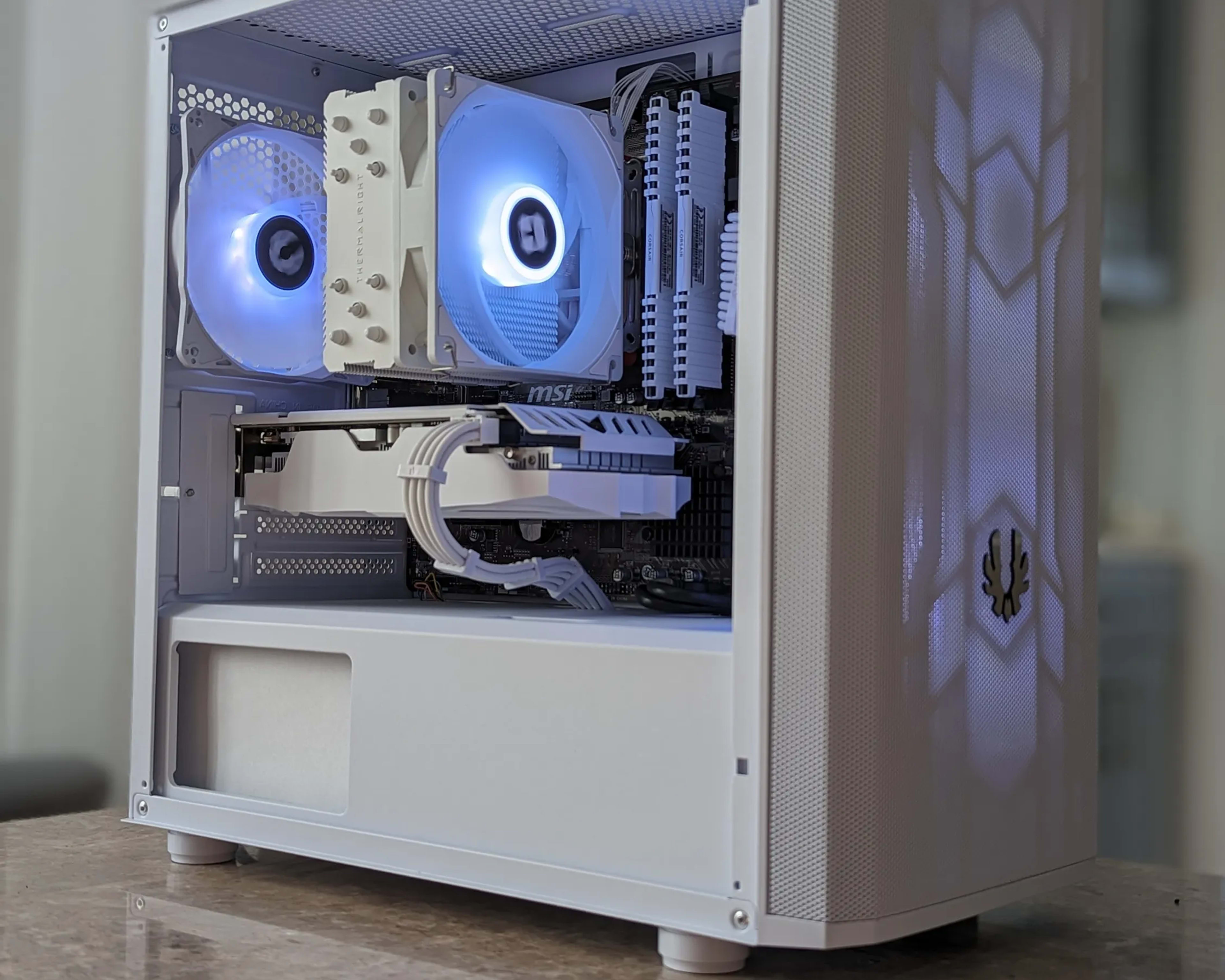 Ryzen 5 2600, RX 5500XT White Gaming/Streaming PC