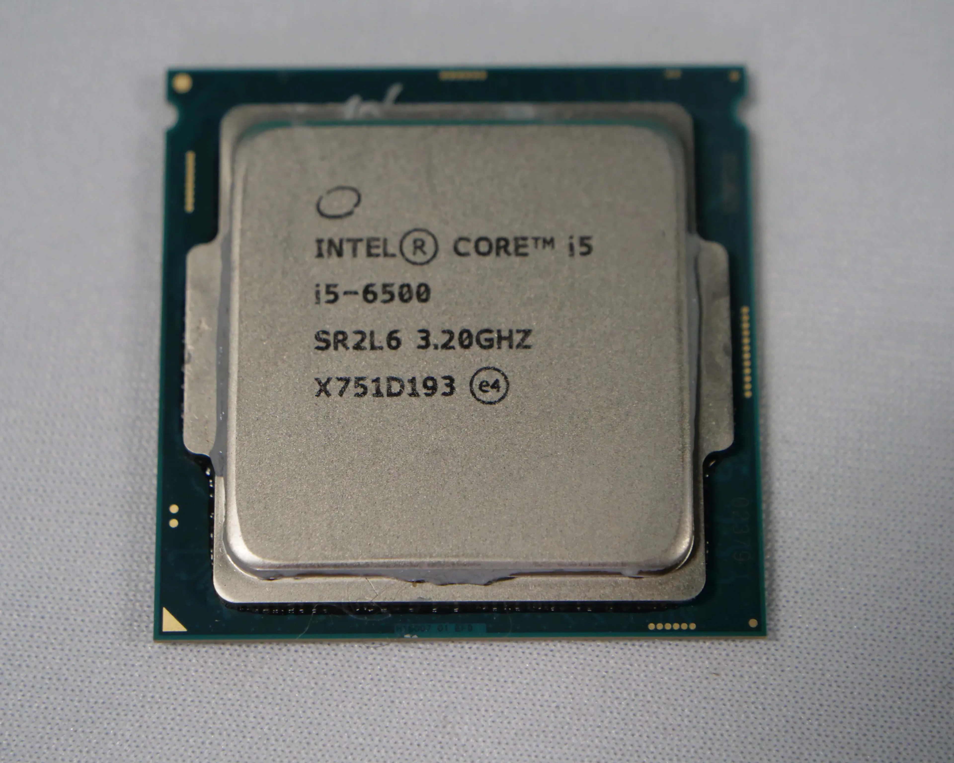 Intel Core i9-10900X X-Series Processor, 3.7 GHz, 10-Core