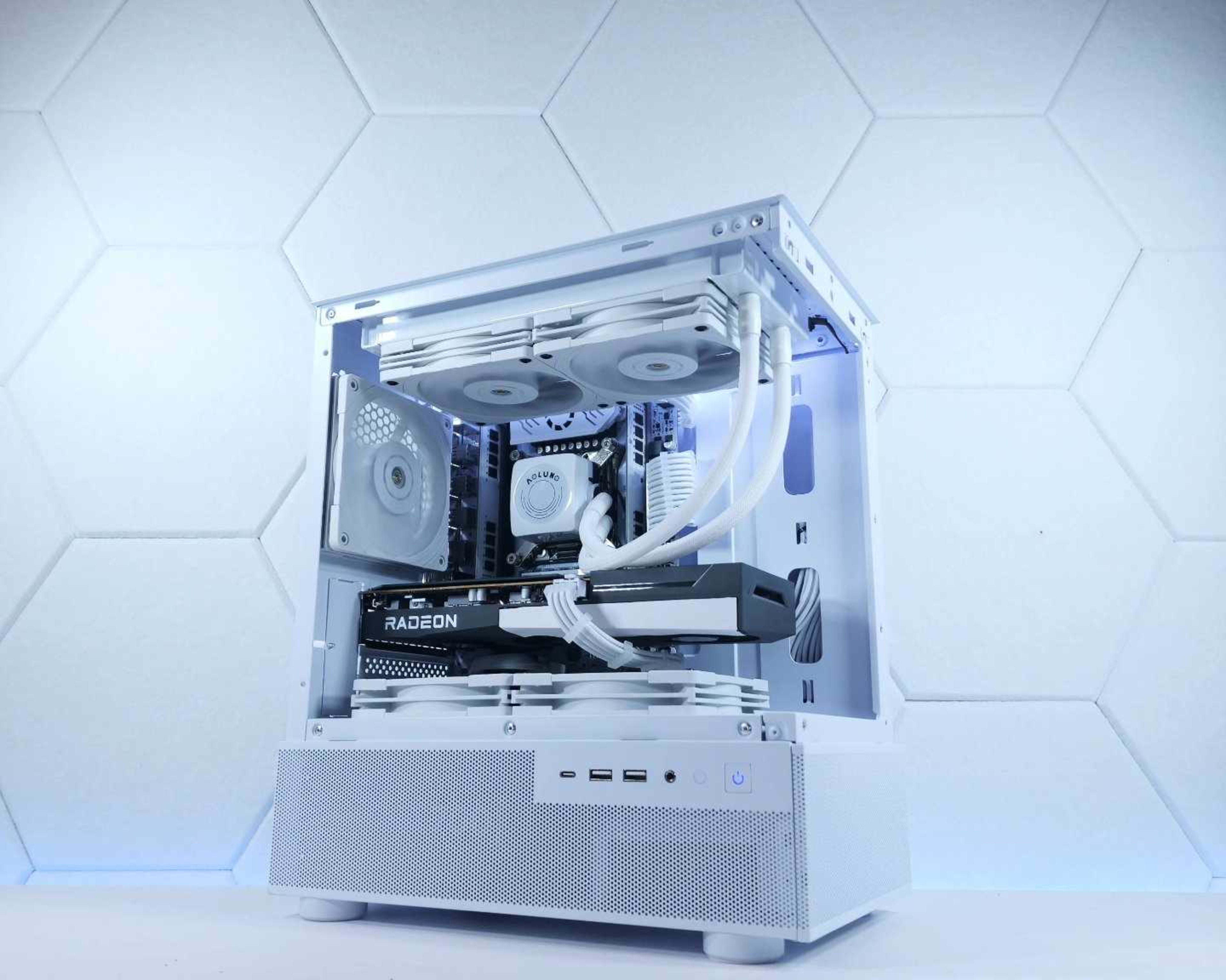 Blue & White Gaming PCs | Jawa