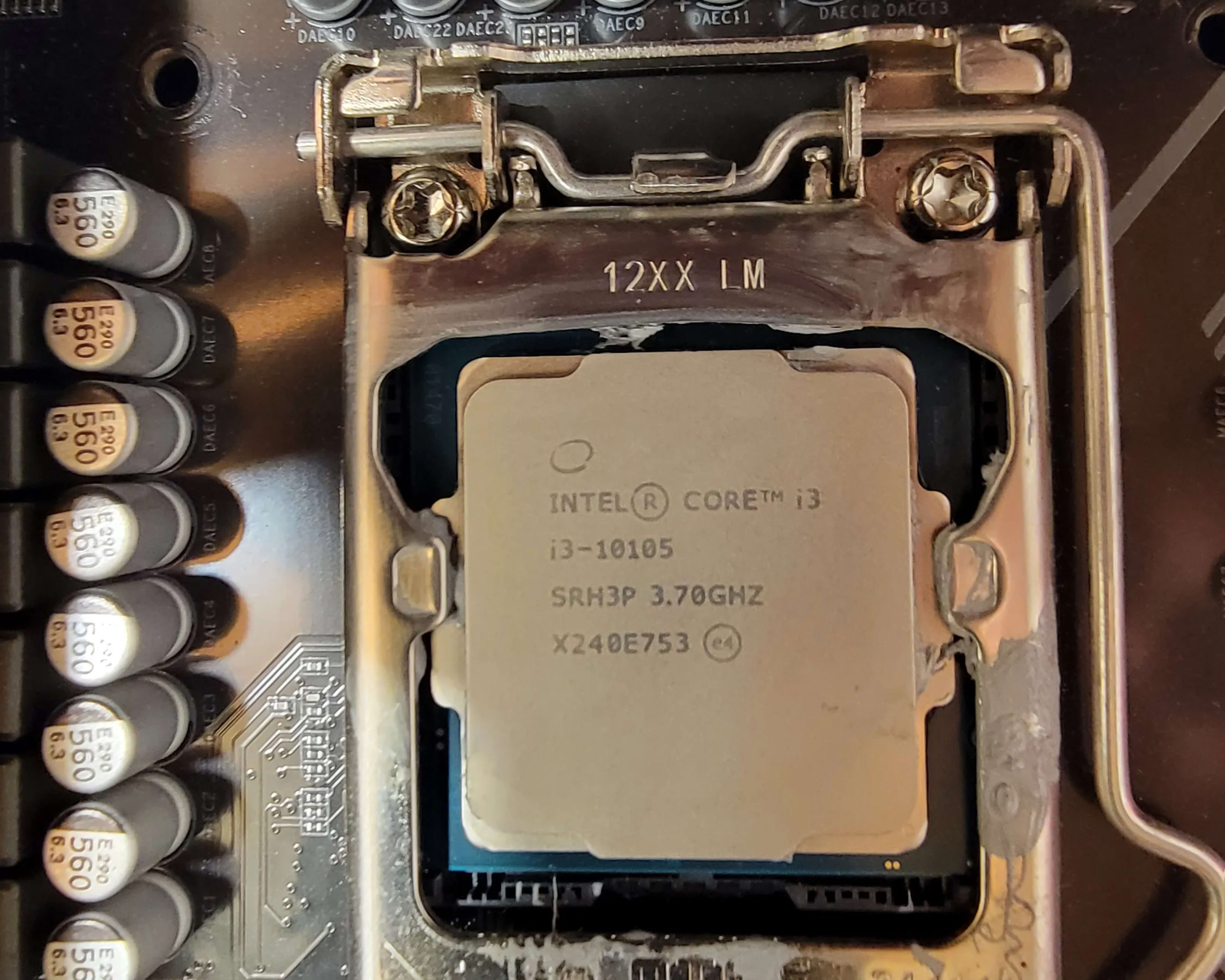 Intel i3 10,105 CPU 3.70