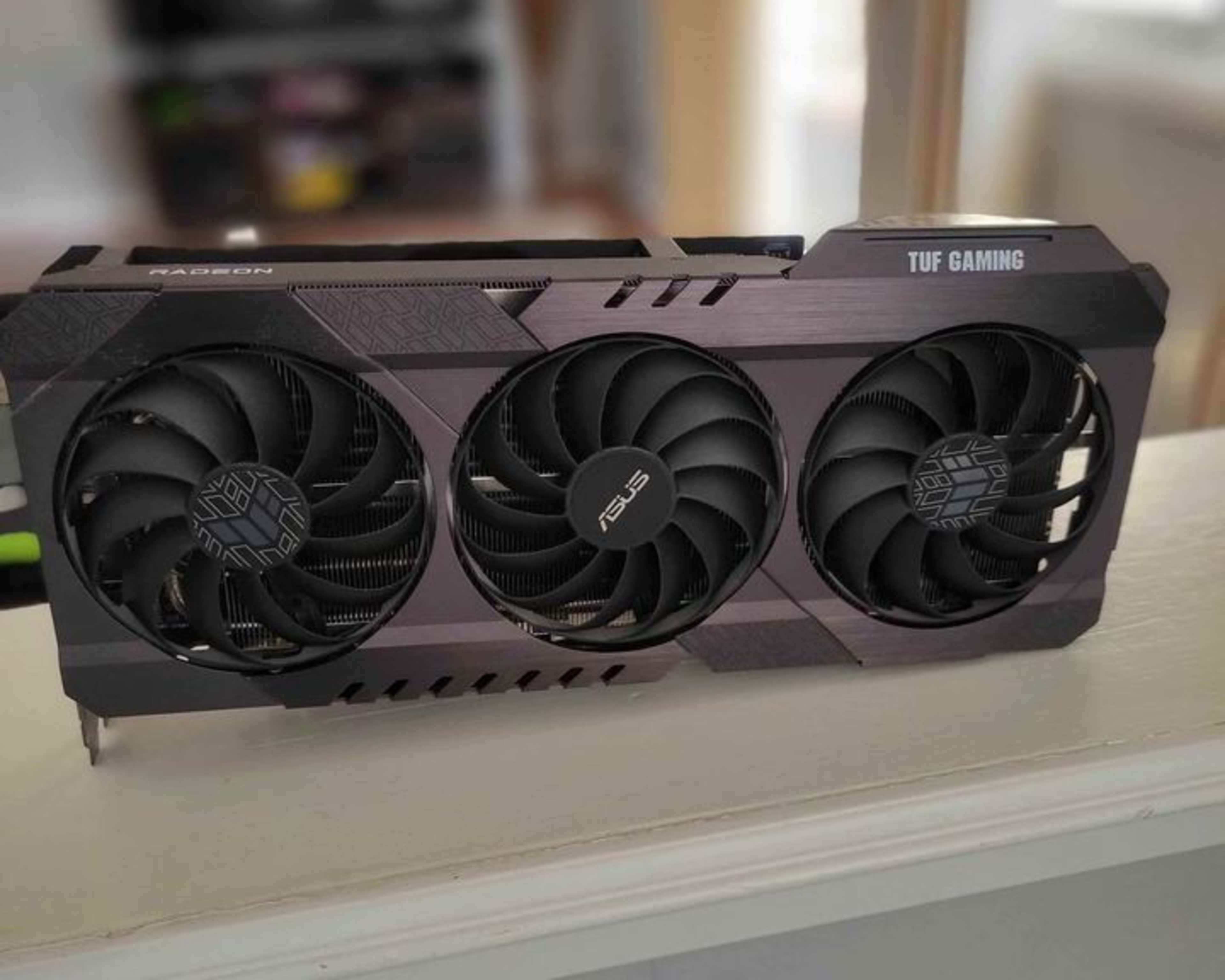 ASUS TUF Gaming Radeon RX 6800 OC Edition Triple-Fan 16GB GDDR6 PCIe 4.0