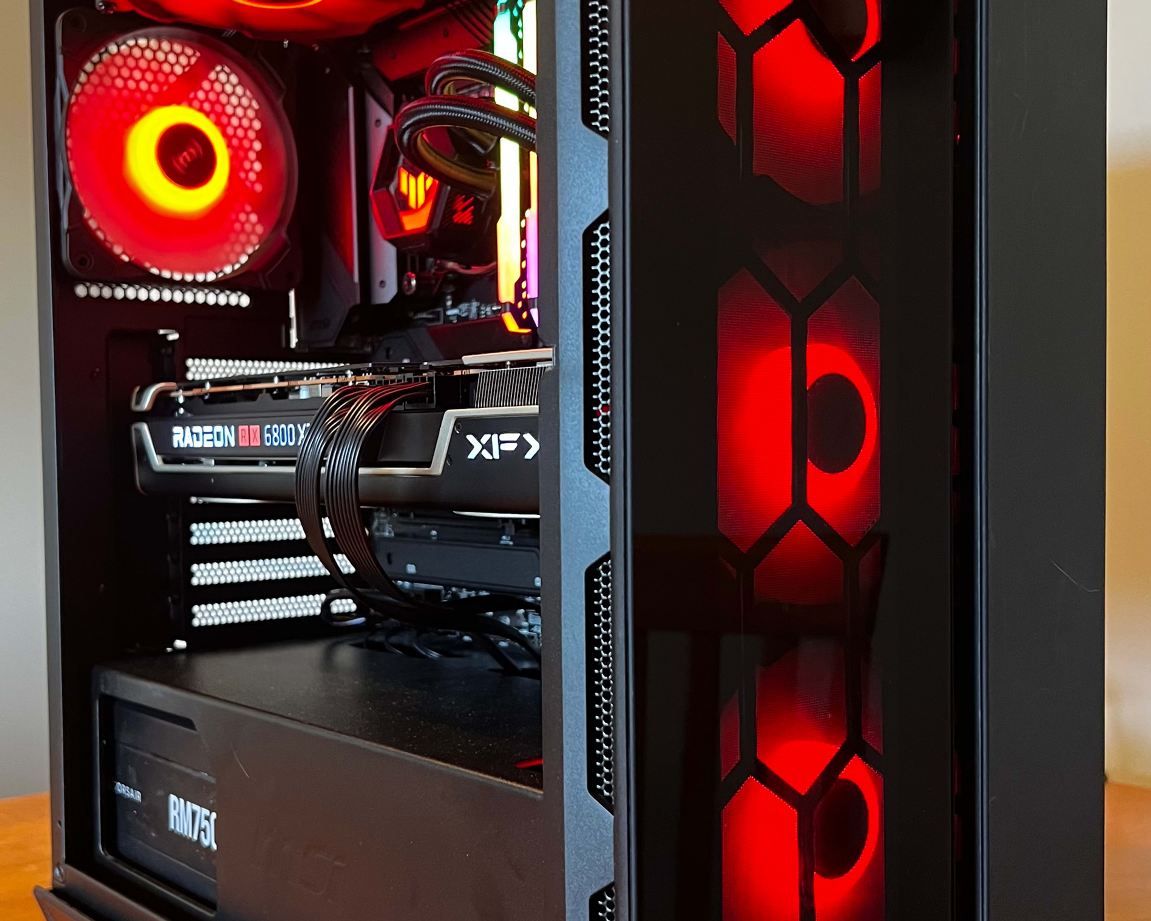 High-mid end custom gaming pc with 6800xt and 12600k 16 GB ddr4 3200