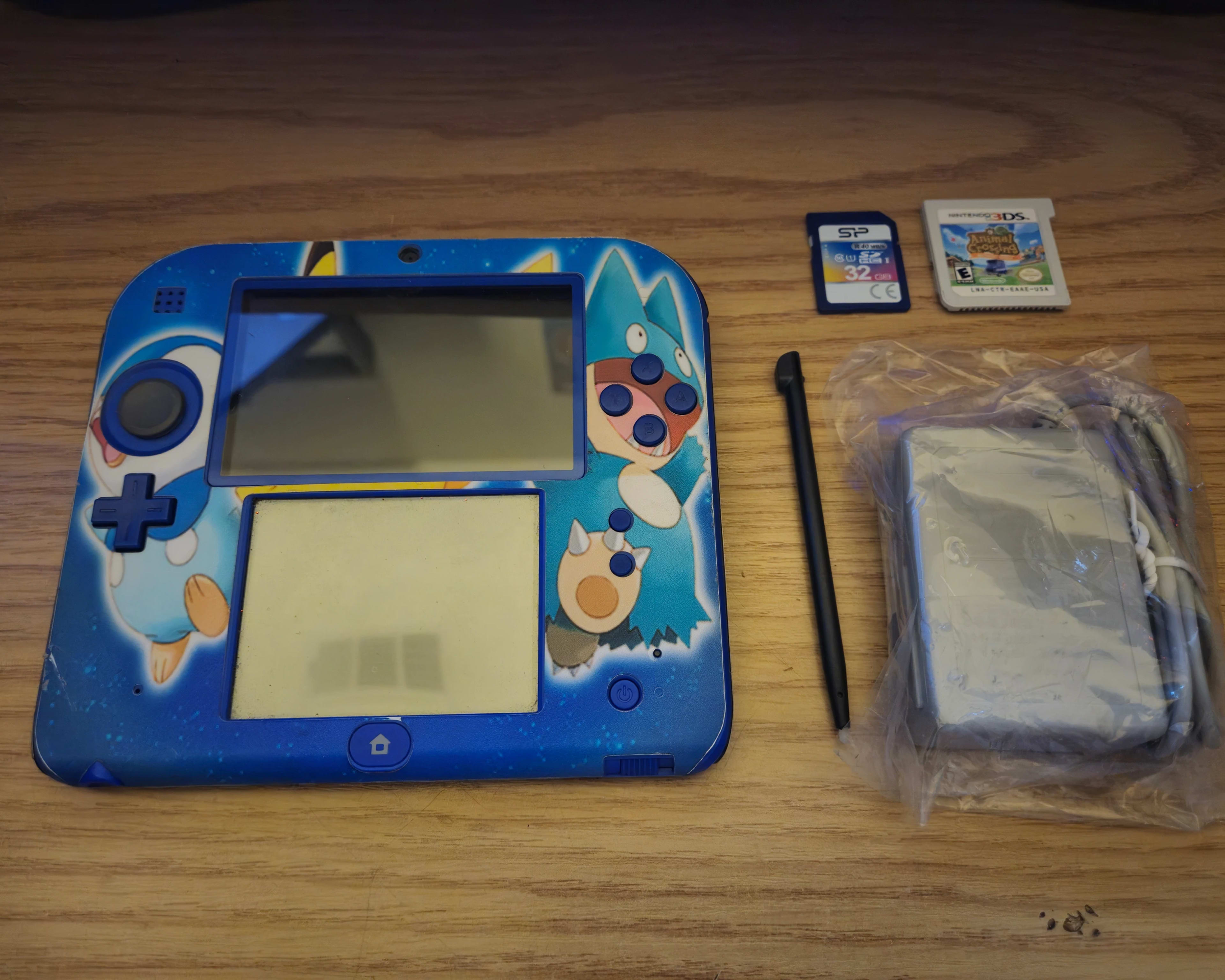 CUSTOM USED Nintendo 2DS Blue/Black Handheld Console w/Pokemon Decal, Mario Kart 7 Edition