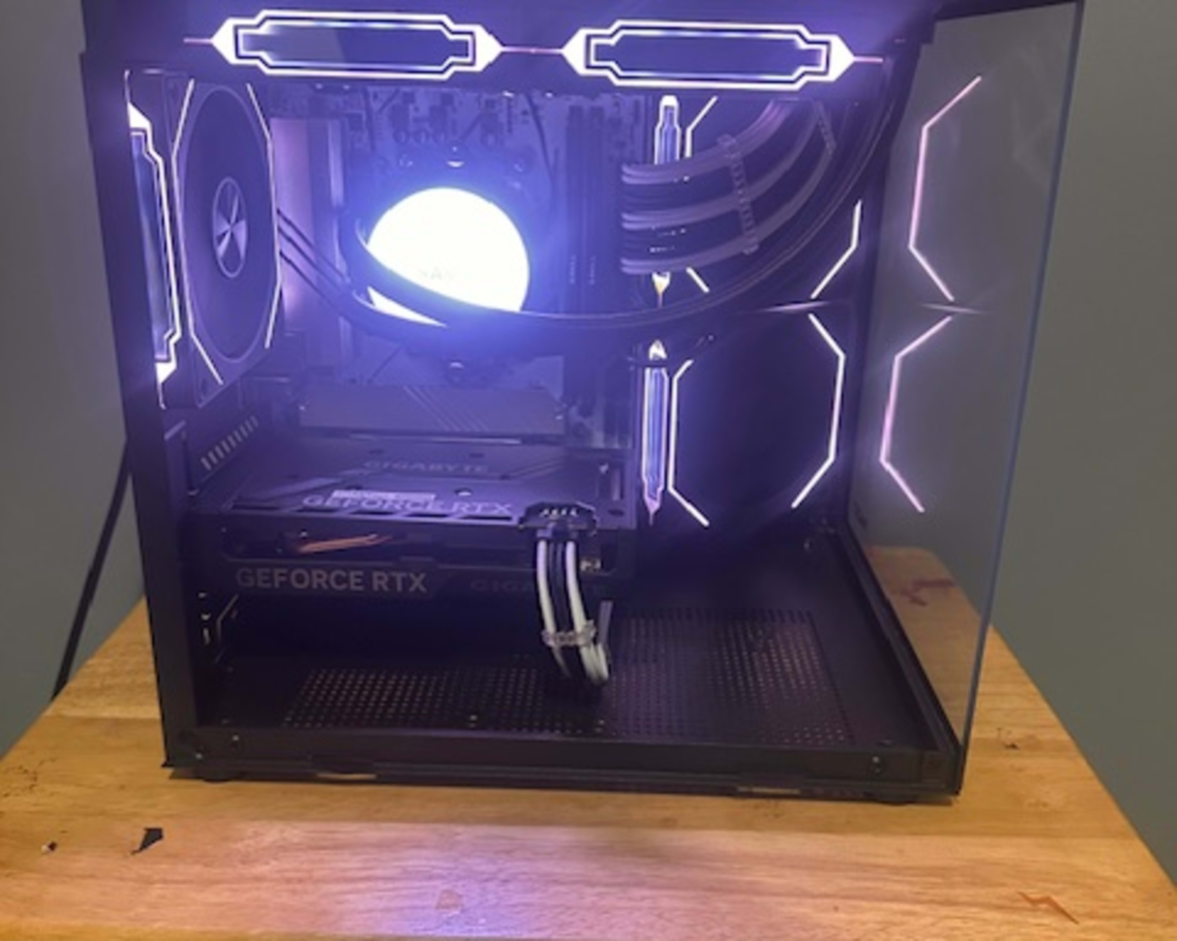 Ryzen 7 5700X3D|3070|B550|16g DDR4 3200|1 TB M.2 NVME|600w Ryzen 7 5700X3D|3070|B550|16g DDR4 3200|1 TB M.2 NVME|600w