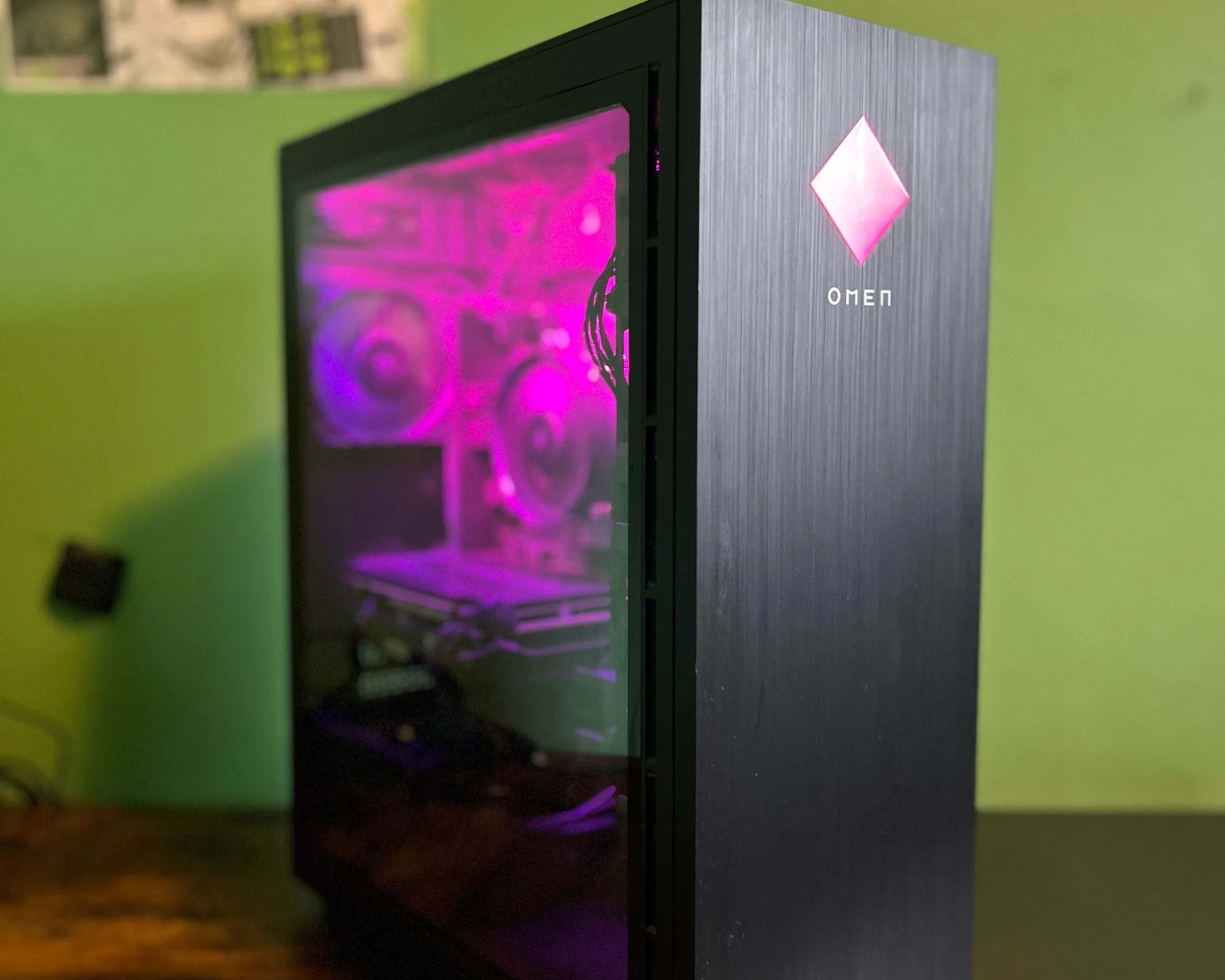 MID TIER RGB GAMING PC | I5-10400F | GeForce RTX 3060 HP Omen 25L 2TB