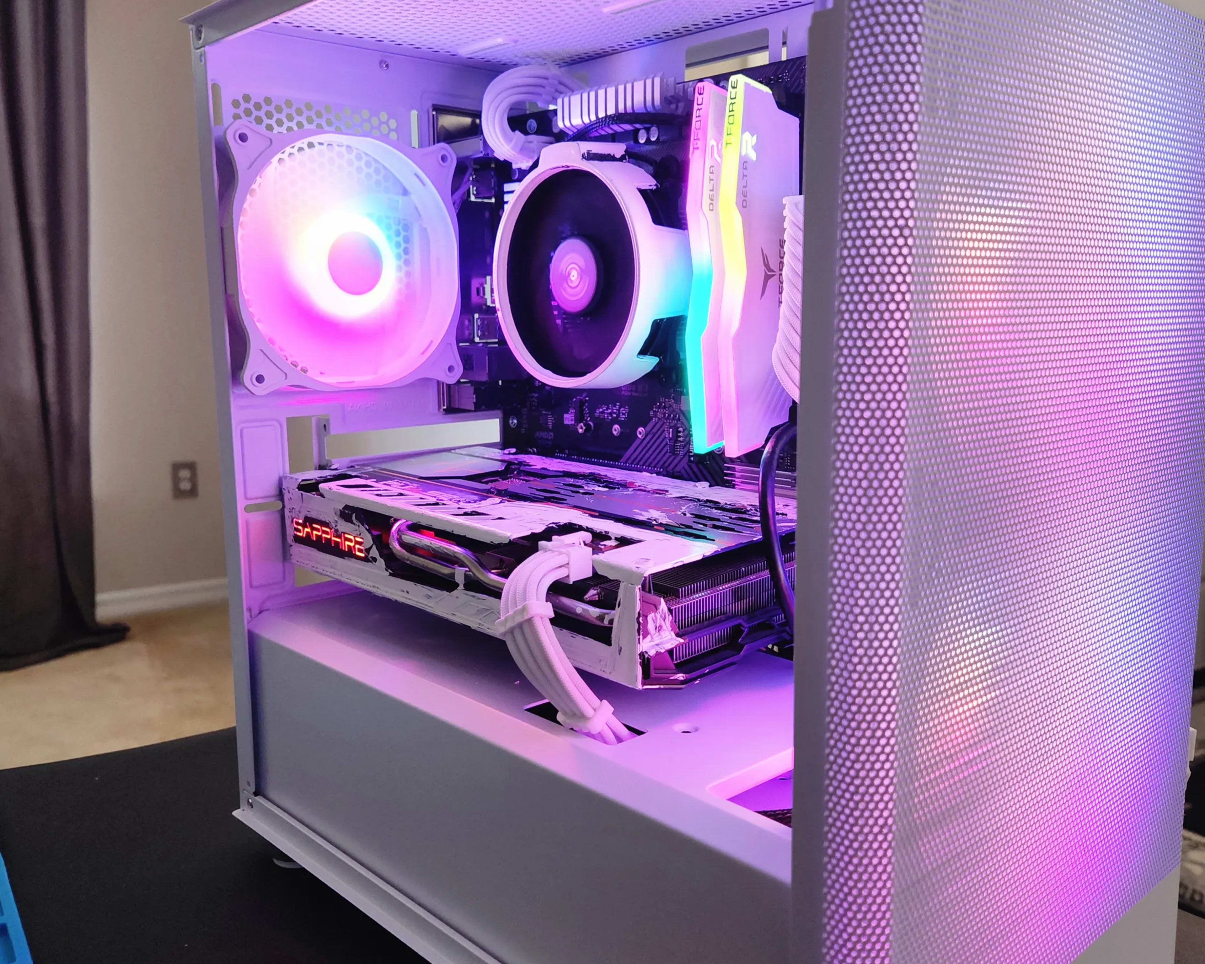 White Knight Gaming Desktop