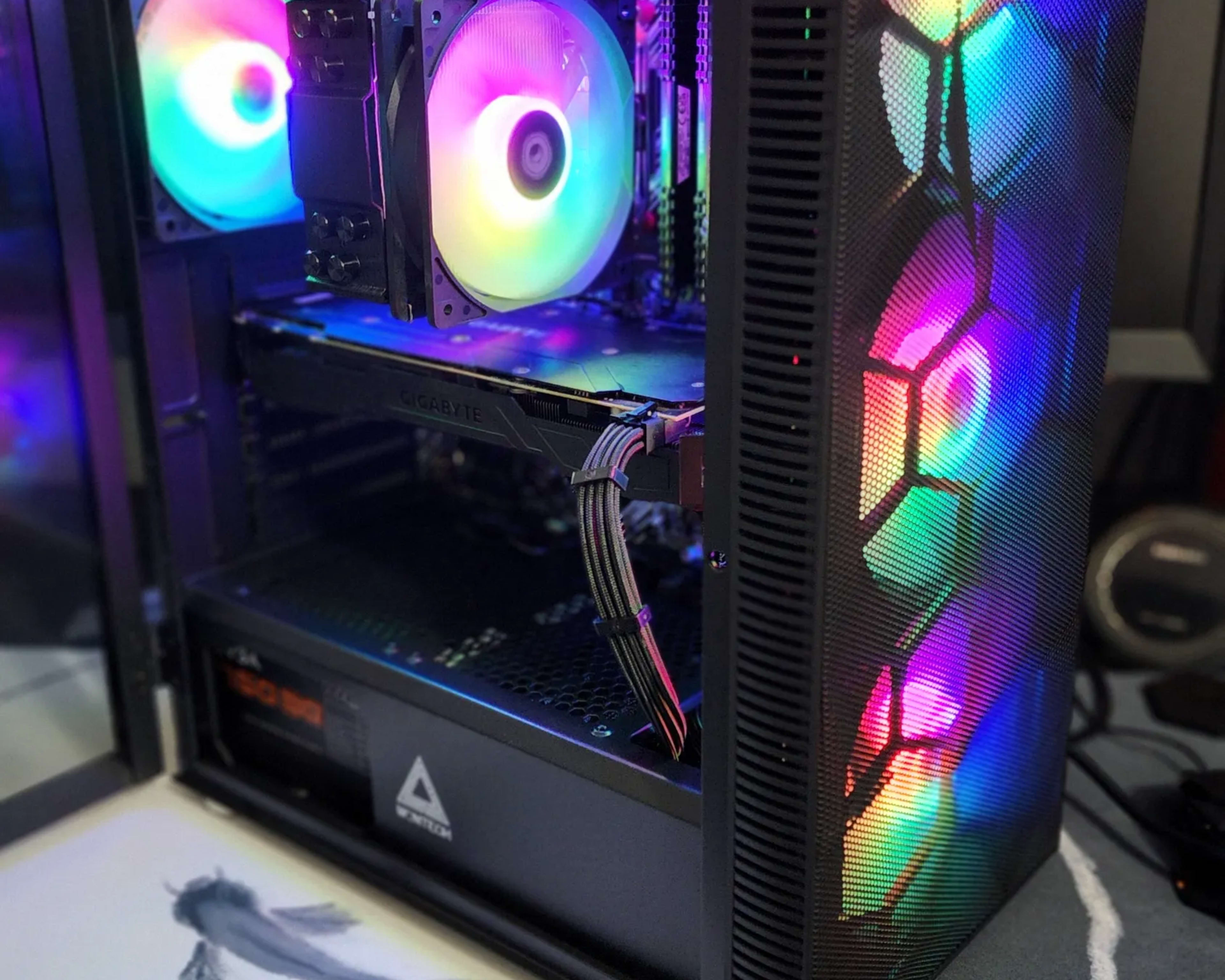 Ryzen 5 5600 - RTX 2060 Super - 1TB SSD - 16GB DDR4 - Gaming Ryzen 5 5600 - RTX 2060 Super - 1TB SSD - 16GB DDR4 - Gaming