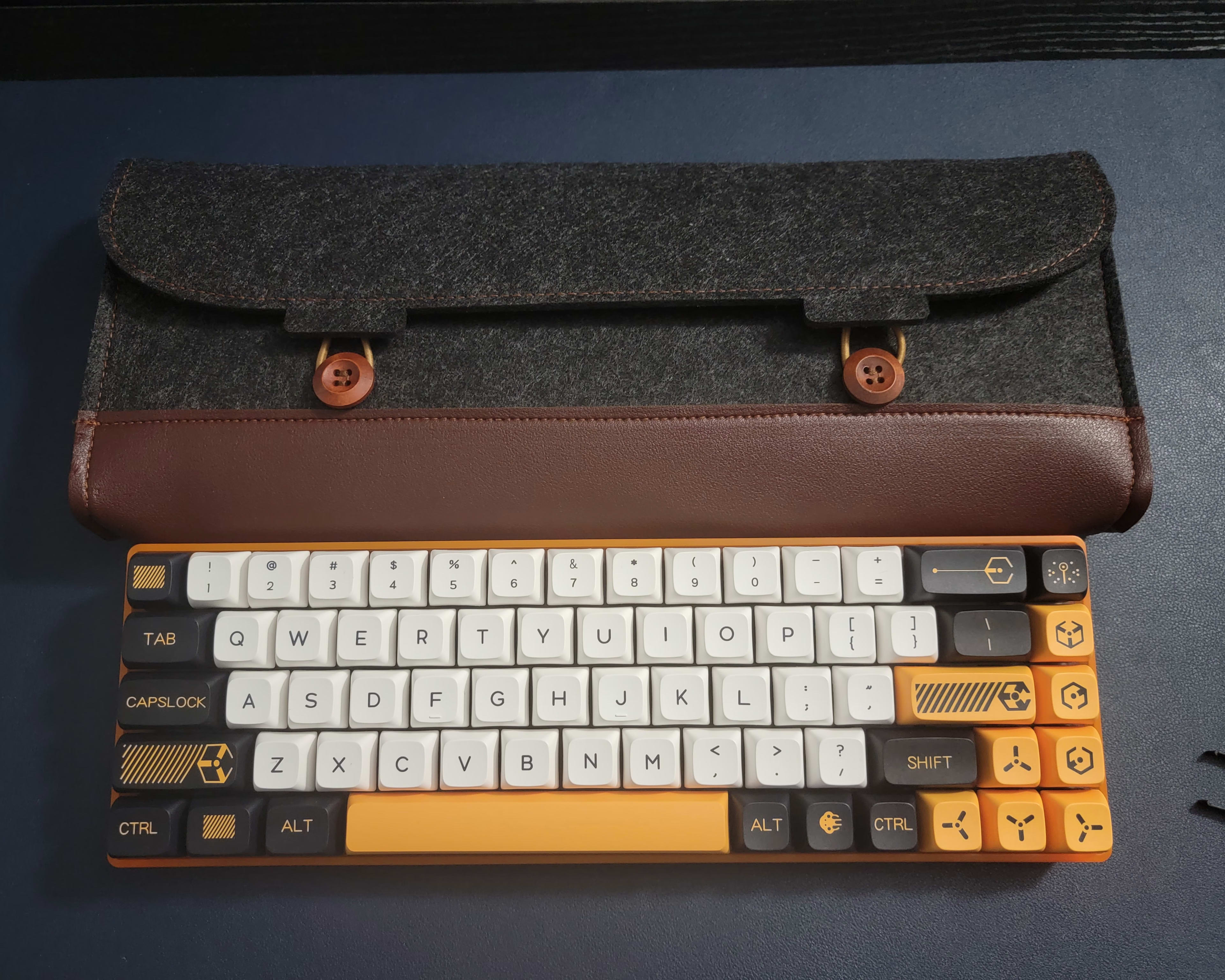 Virtual War: 65% Custom Mechanical Keyboard