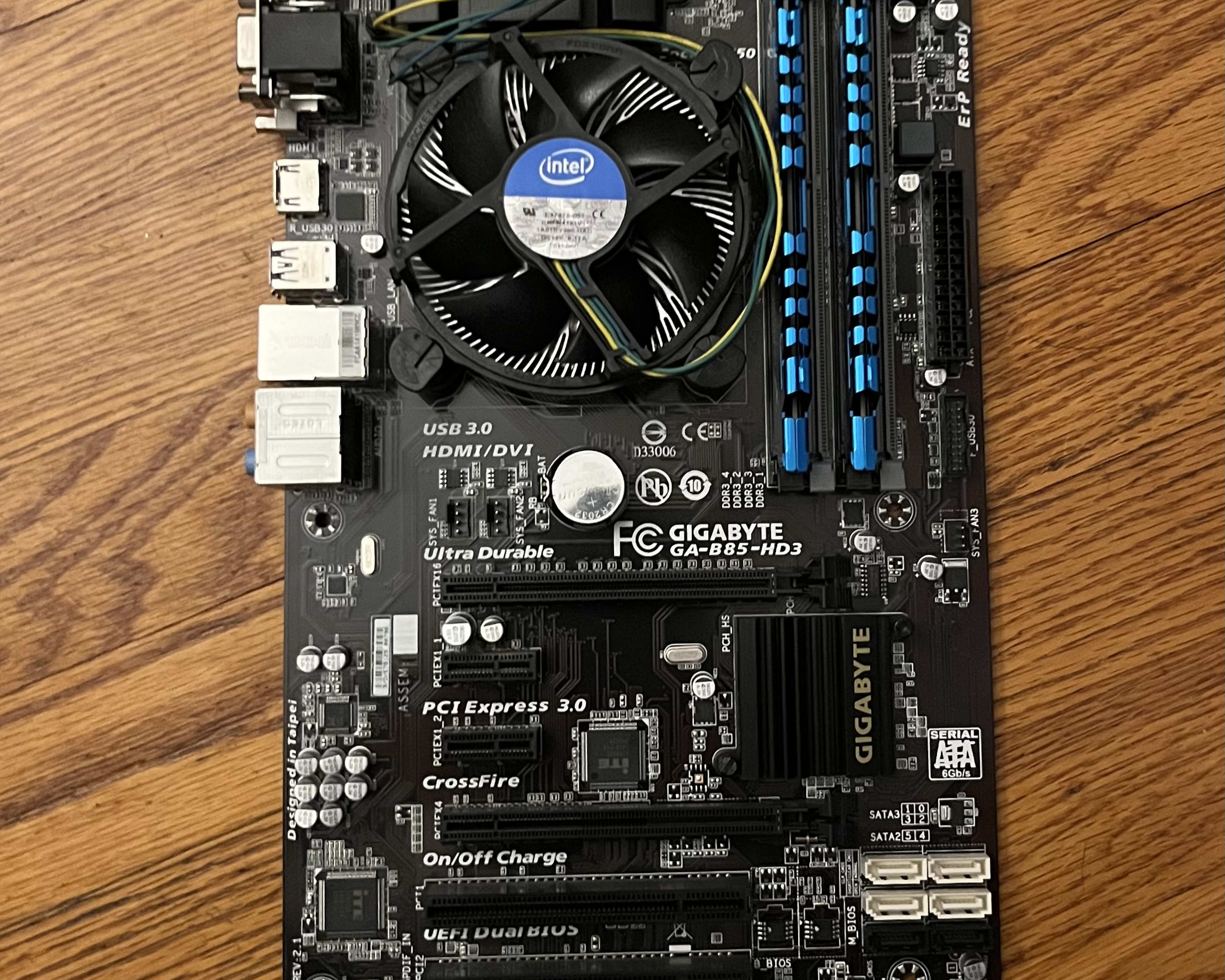 Gigabyte B85 motherboard with i5-4460 and 16GB RAM