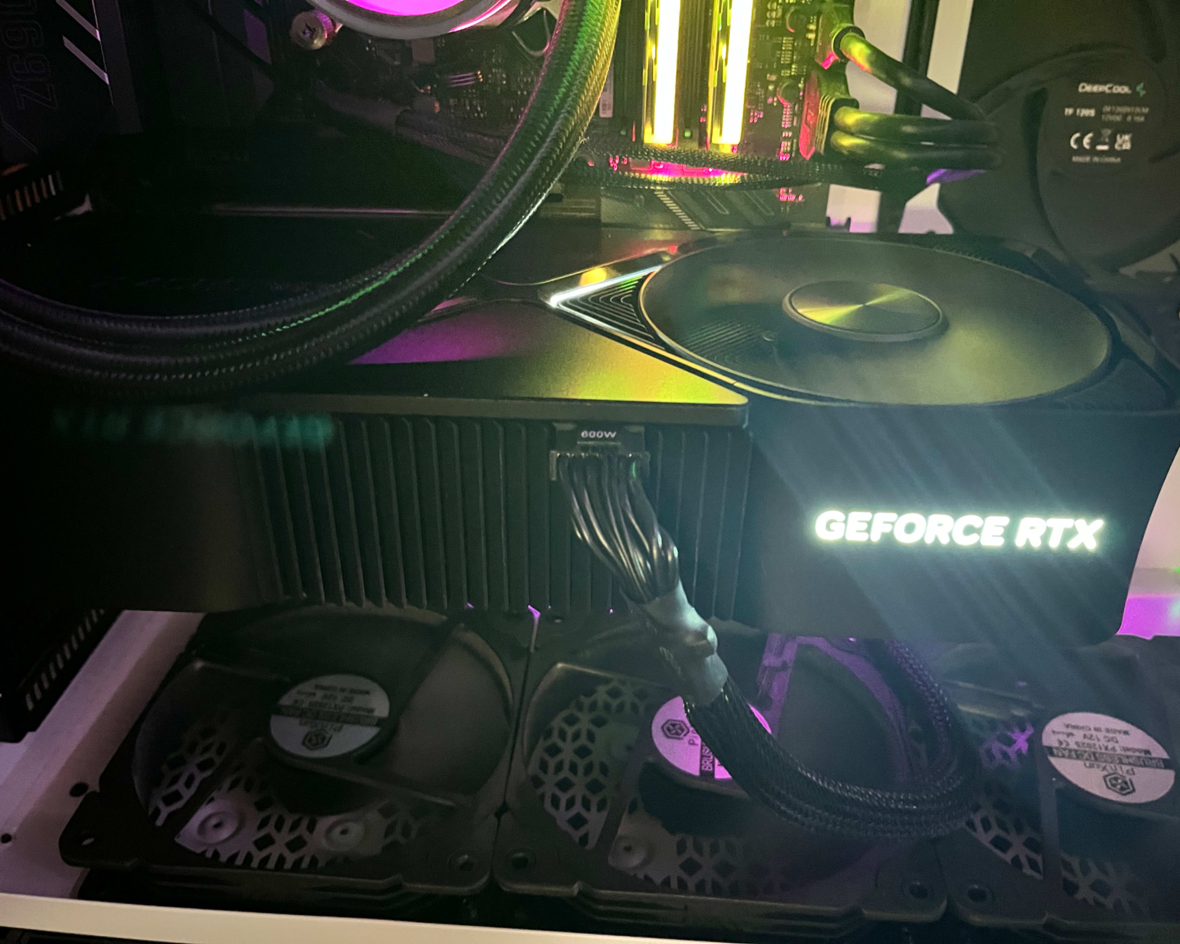 MSI GeForce RTX 5070 Ti 16G VANGUARD SOC LAUNCH EDITION MSI GeForce RTX 5070 Ti 16G VANGUARD SOC LAUNCH EDITION