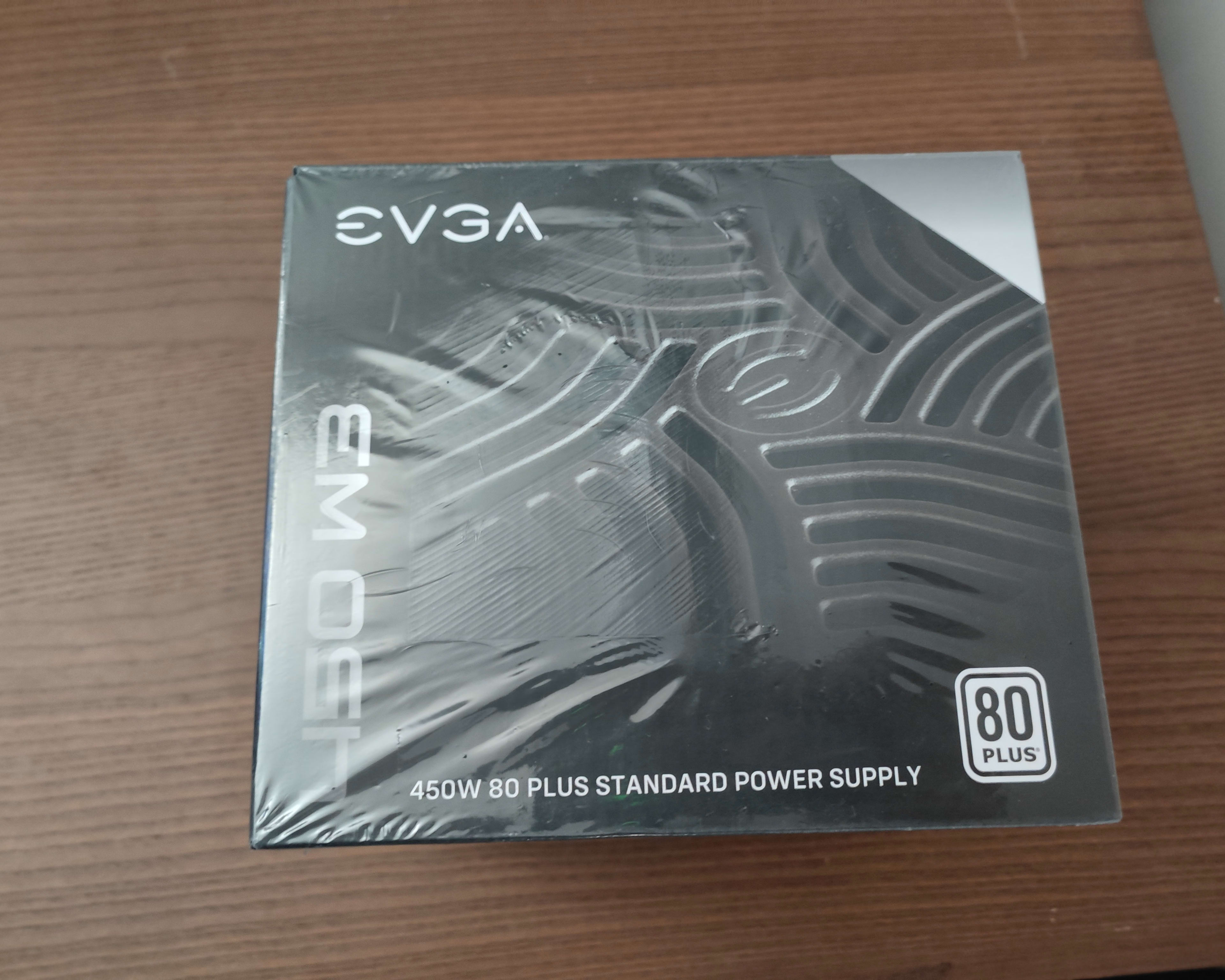 EVGA 450 W3 80 Plus Power Supply